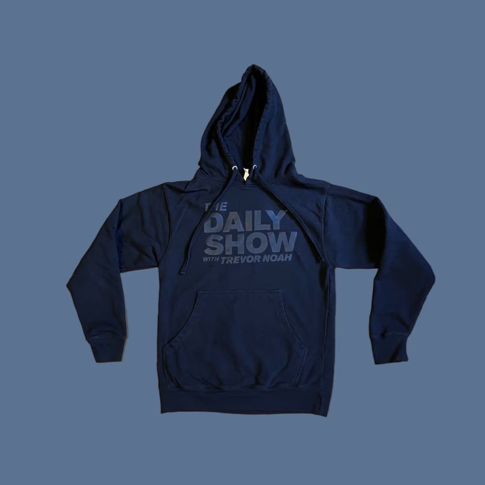 Vintage The Daily Show With Trevor Noah Hoodie Men’s Small Black Hoodie Mens Small Black Graphic Print Logo Trevor Noah Season: Fall, Winter, Spring Ladies? Size US S / EU 44-46 / 1 - 1 Thumbnail