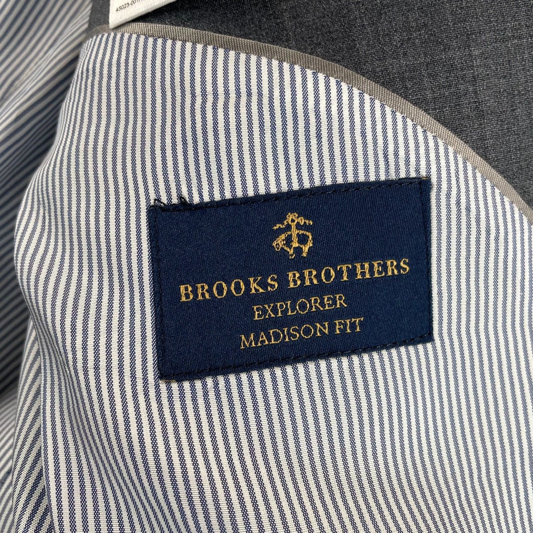 Brooks Brothers Brooks Brothers Explorer Madison Fit Suit Men 46L Grey Wool 2 Piece Pants 38x30 Grey Wool Straight Madison Fit Men Suit Size 46R - 3 Thumbnail