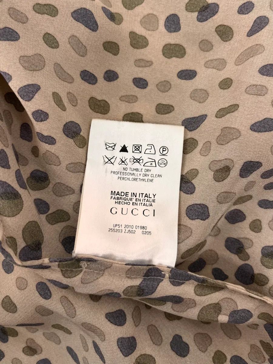 Gucci SS2011 Gucci Leopard Camo White Silk Jacket Size US S / EU 44-46 / 1 - 10 Thumbnail
