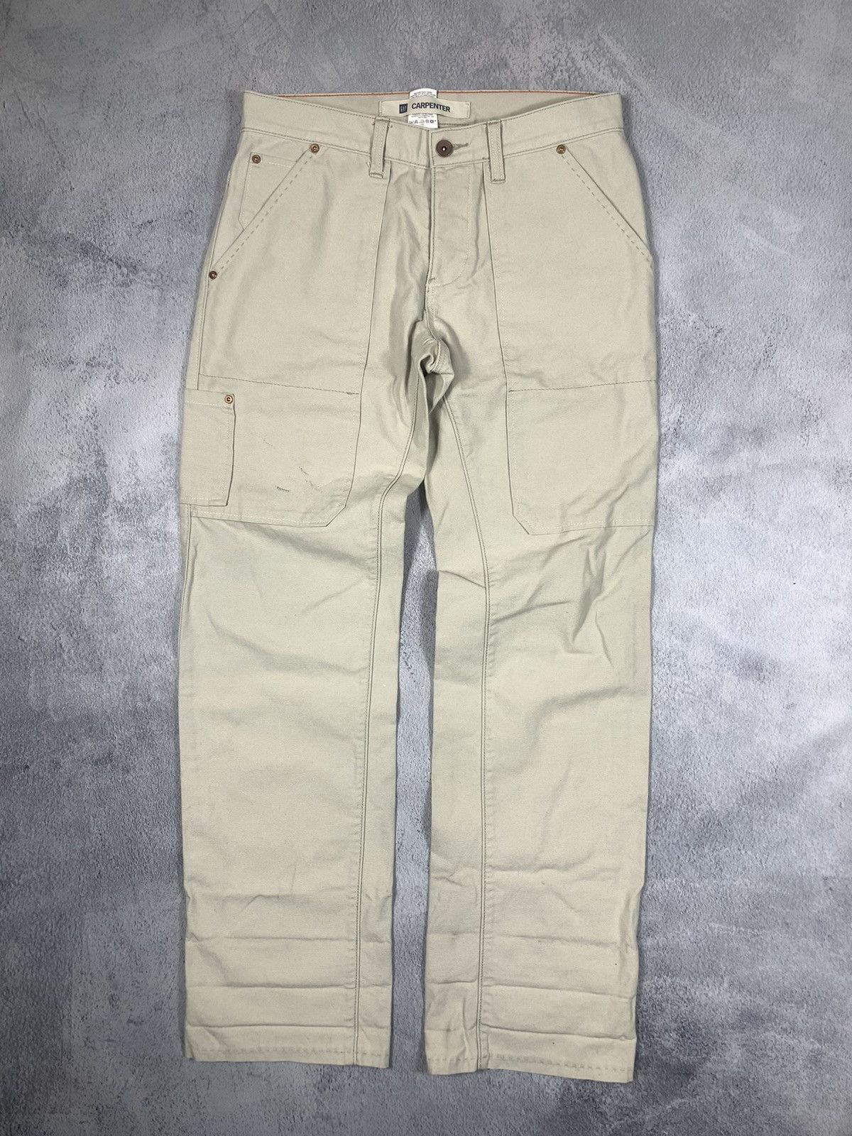 Gap Vintage Gap cargo pants workwear y2k style size 31x32 Size US 31 - 1 Thumbnail