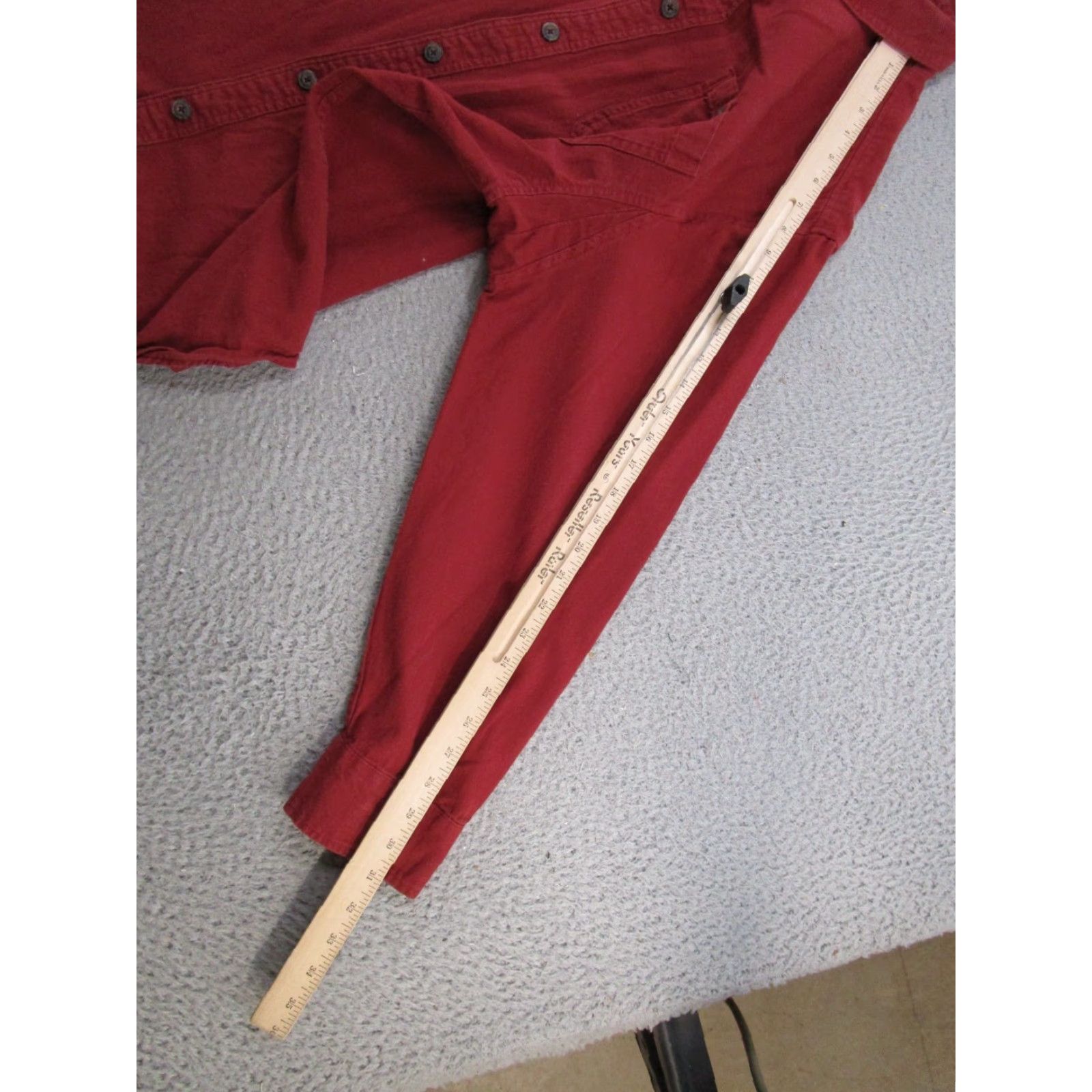 Duluth Trading Company Duluth Trading Co Men's Flannel Button-Down Shirt Red XL Cotton Pockets Heavy Plaid Casual Workwear Button-Up Size US XL / EU 56 / 4 - 6 Thumbnail