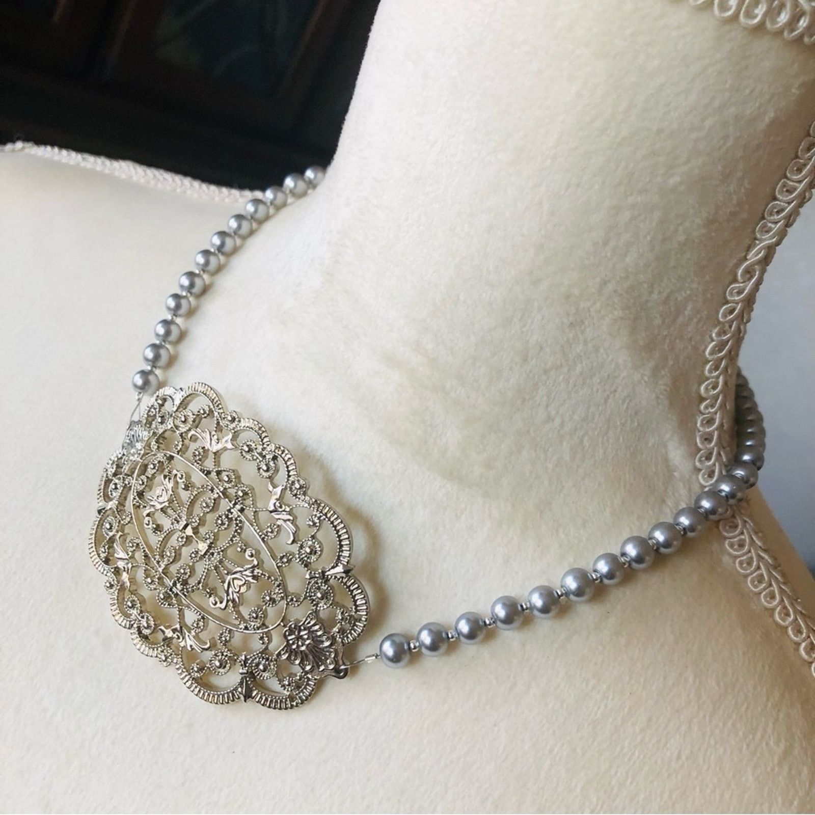 Handmade Handcrafted repurpose large silver filigree Pearl necklace Size ONE SIZE - 4 Thumbnail