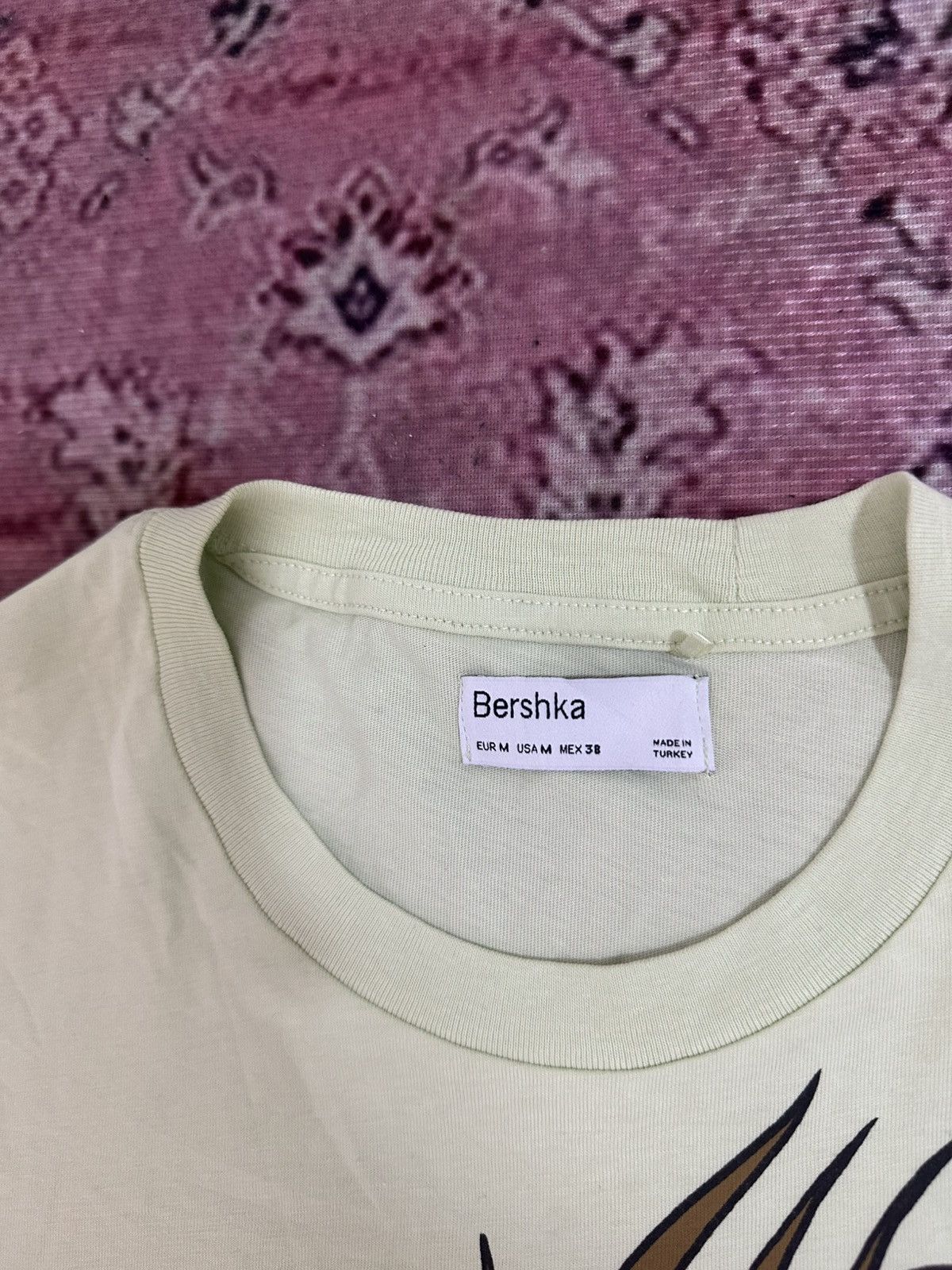 Japanese Brand Japanese Red Dragon Big Graphic Design by Bershka Size US L / EU 52-54 / 3 - 6 Thumbnail