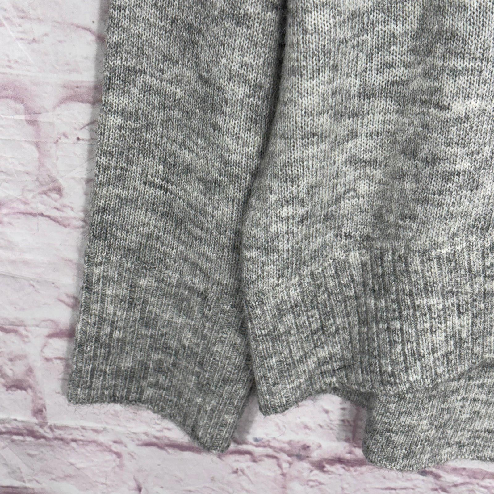 Old Navy Old Navy Gray Knit Sweater XS NWT Size XS / US 0-2 / IT 36-38 - 4 Thumbnail