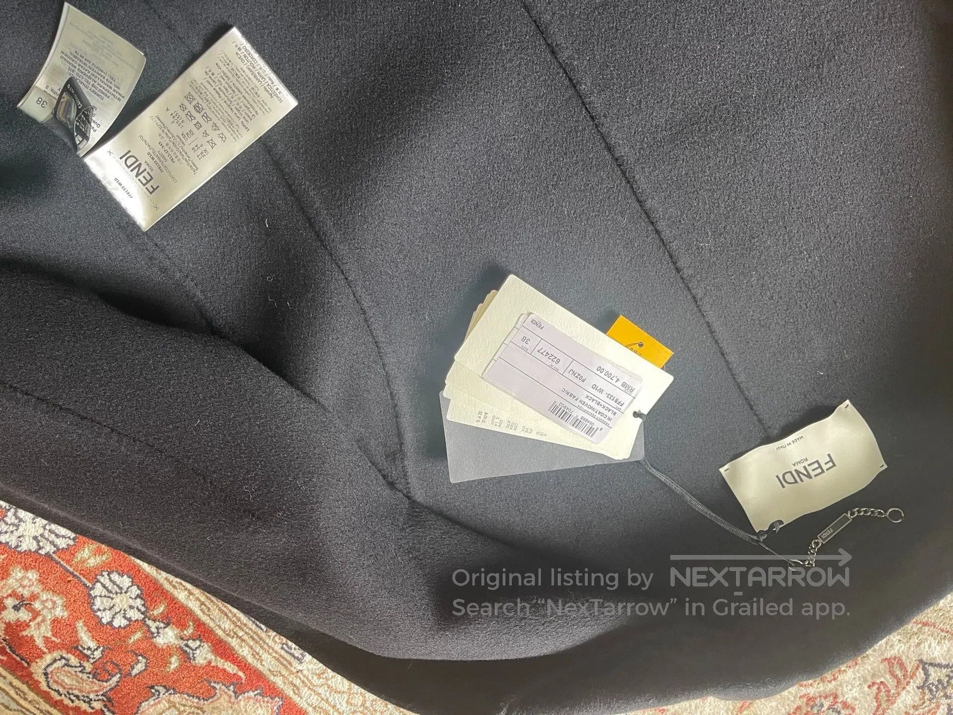 Fendi fendi coat size 38 new condition. Size US XS / EU 42 / 0 - 4 Thumbnail