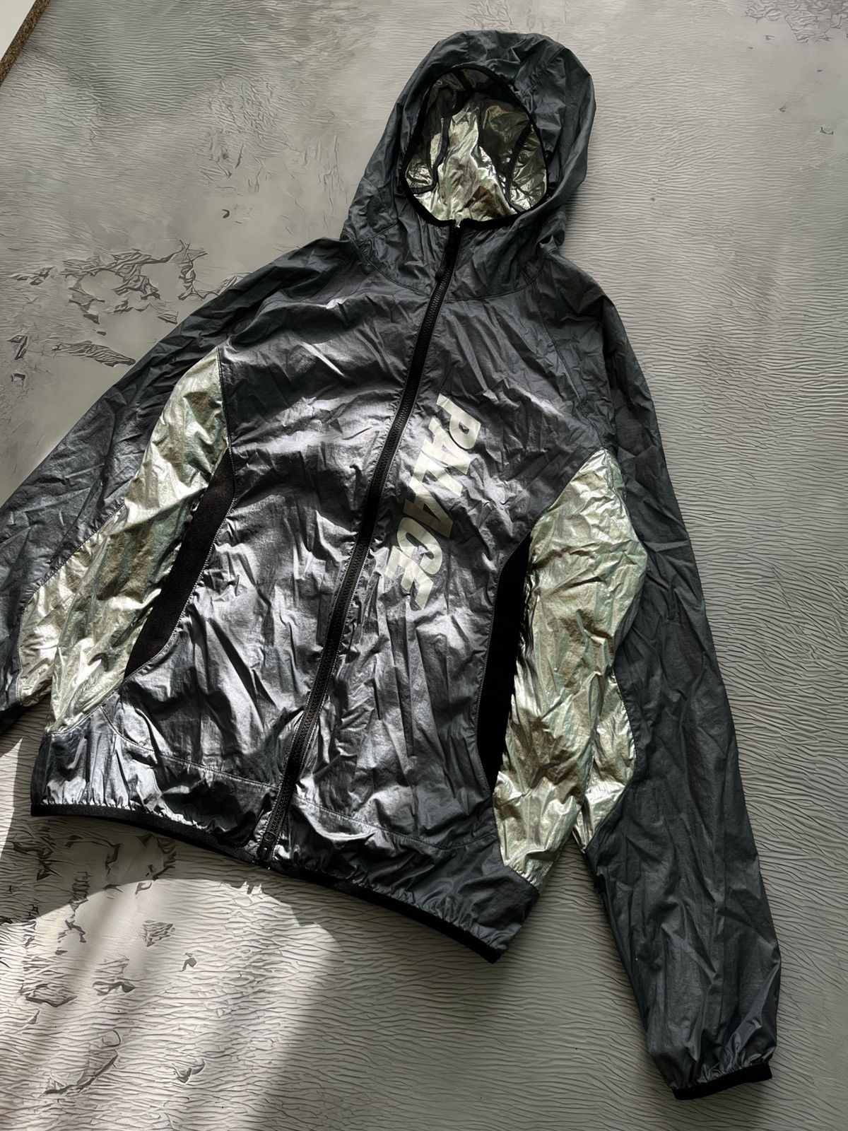Palace 2019 Palace Skateboards Foil Jacket Nylon Light Streetwear Size US M / EU 48-50 / 2 - 4 Thumbnail
