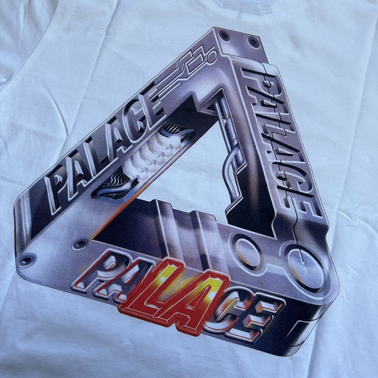 Palace 2019 LOS ANGELES STORE OPENiNG EXCLUSiVE TERMiNATOR TEE Size US L / EU 52-54 / 3 - 3 Thumbnail