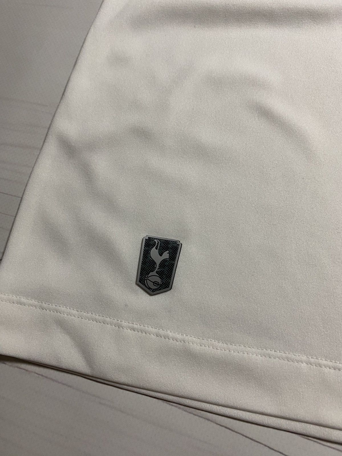 Under Armour × Vintage Under Armour Tottenham Hotspur 2014/15 home soccer jersey Size US L / EU 52-54 / 3 - 13 Thumbnail
