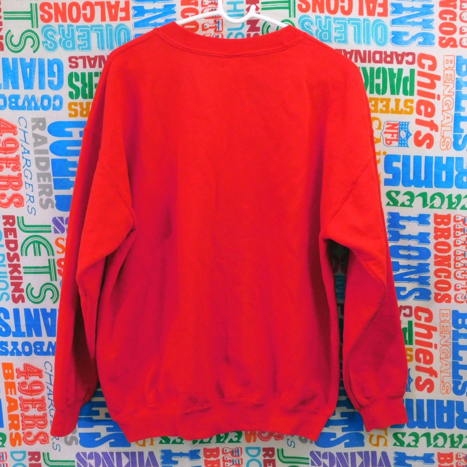 Gildan Staples Crewneck Sweatshirt Size L 90s Office Supply Red Size US L / EU 52-54 / 3 - 6 Thumbnail