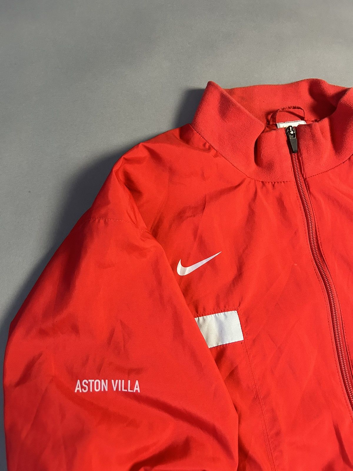 Nike × Vintage Aston Villa Nike vintage red nylon track jacket Size US L / EU 52-54 / 3 - 2 Thumbnail