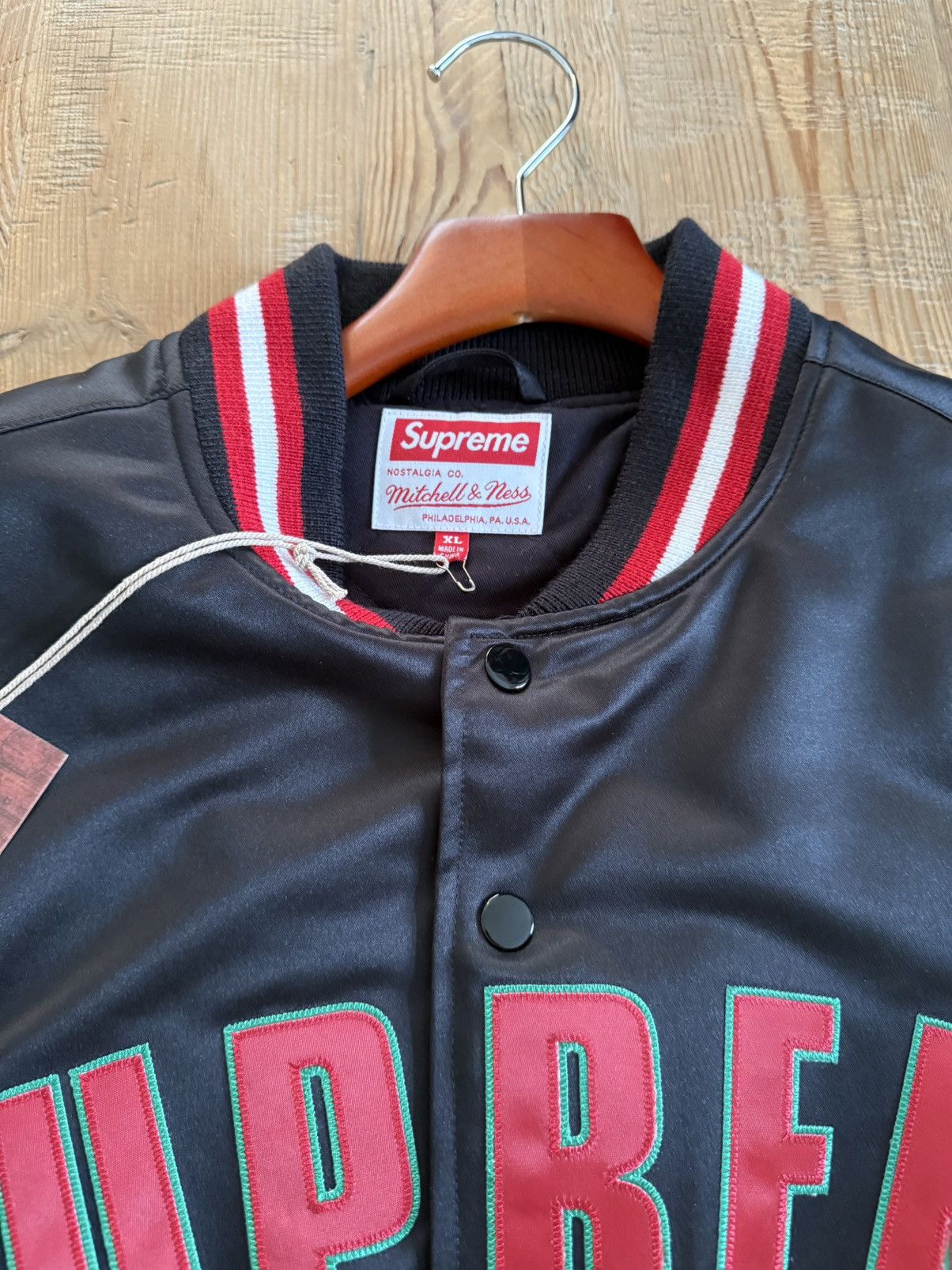 Supreme Supreme Varsity Jacket Size Xl Men’s Satin Mitchell & Ness Size US XL / EU 56 / 4 - 2 Thumbnail
