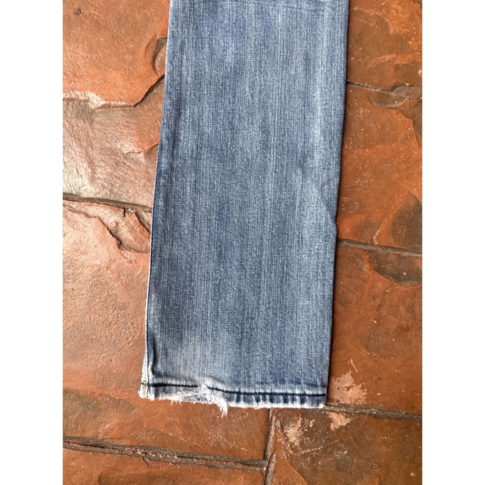 Cult Of Individuality Cult of Individuality Women's Slim Straight Jeans 29 Distressed Denim Blue / Cotton Blend 5-Pocket Pockets Zipper Button Logo Stretch Vintage No Size 29" - 7 Thumbnail