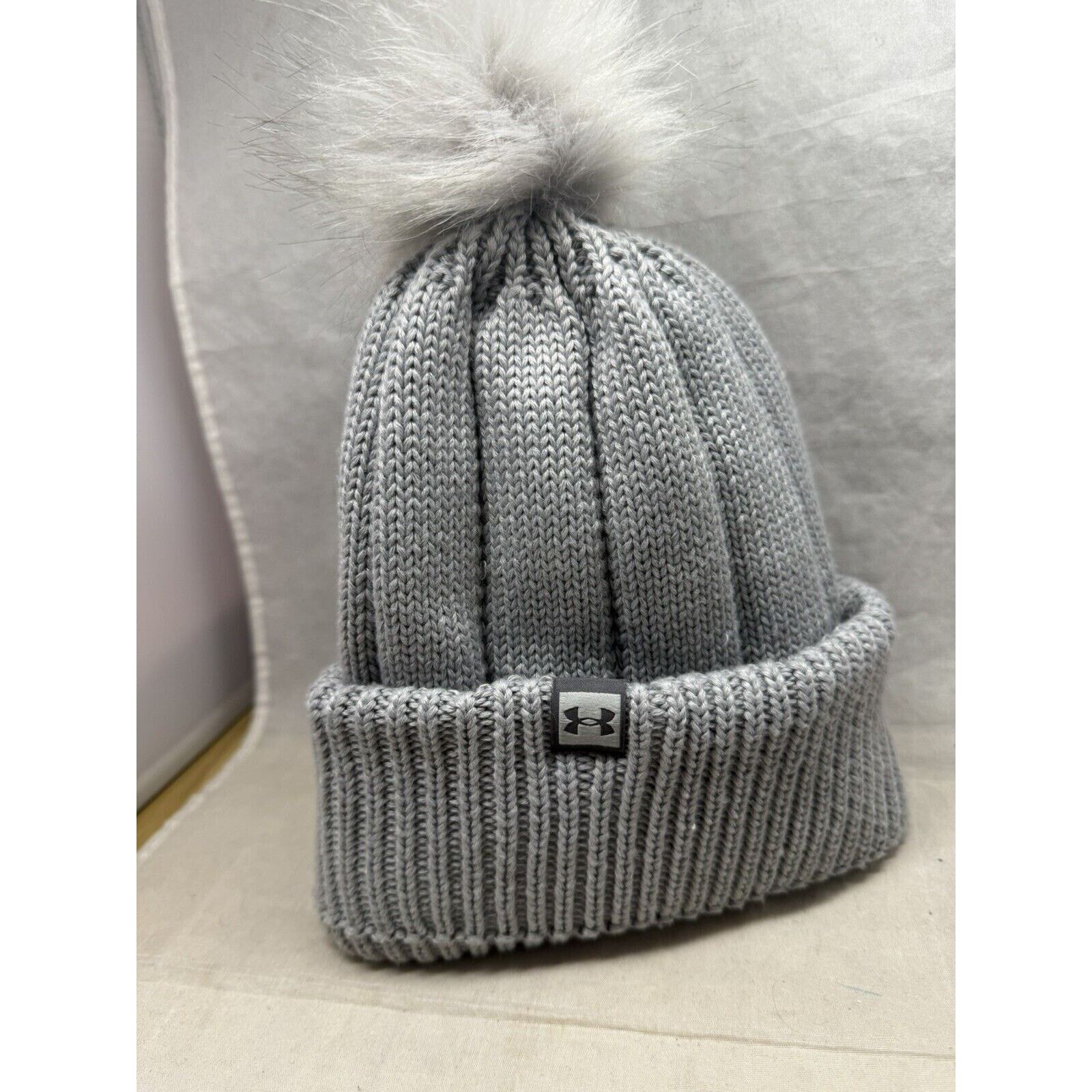 Under Armour Under Armour Women's Around Town ColdGear Beanie 1365936 Size ONE SIZE - 1 Thumbnail