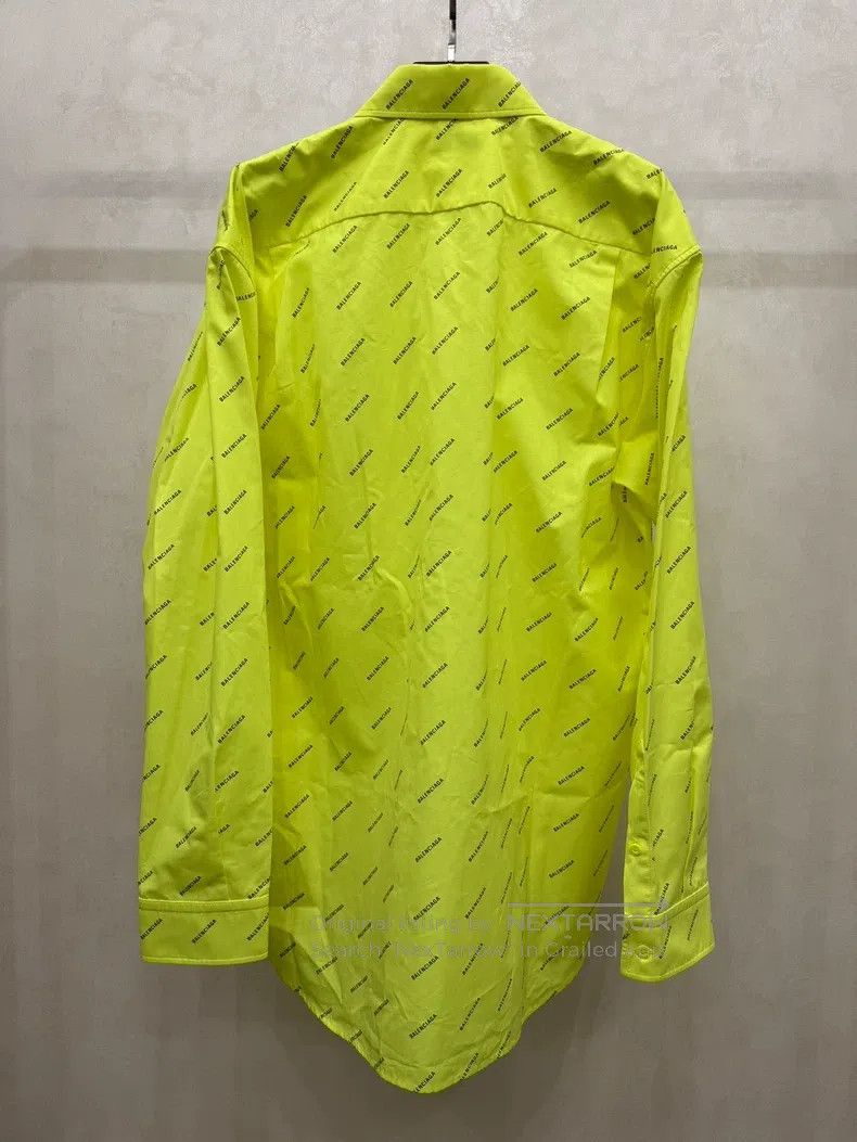 Balenciaga Balenciaga All-over logo fluorescent green long-sleeve shi Size XS / US 0-2 / IT 36-38 - 2 Thumbnail