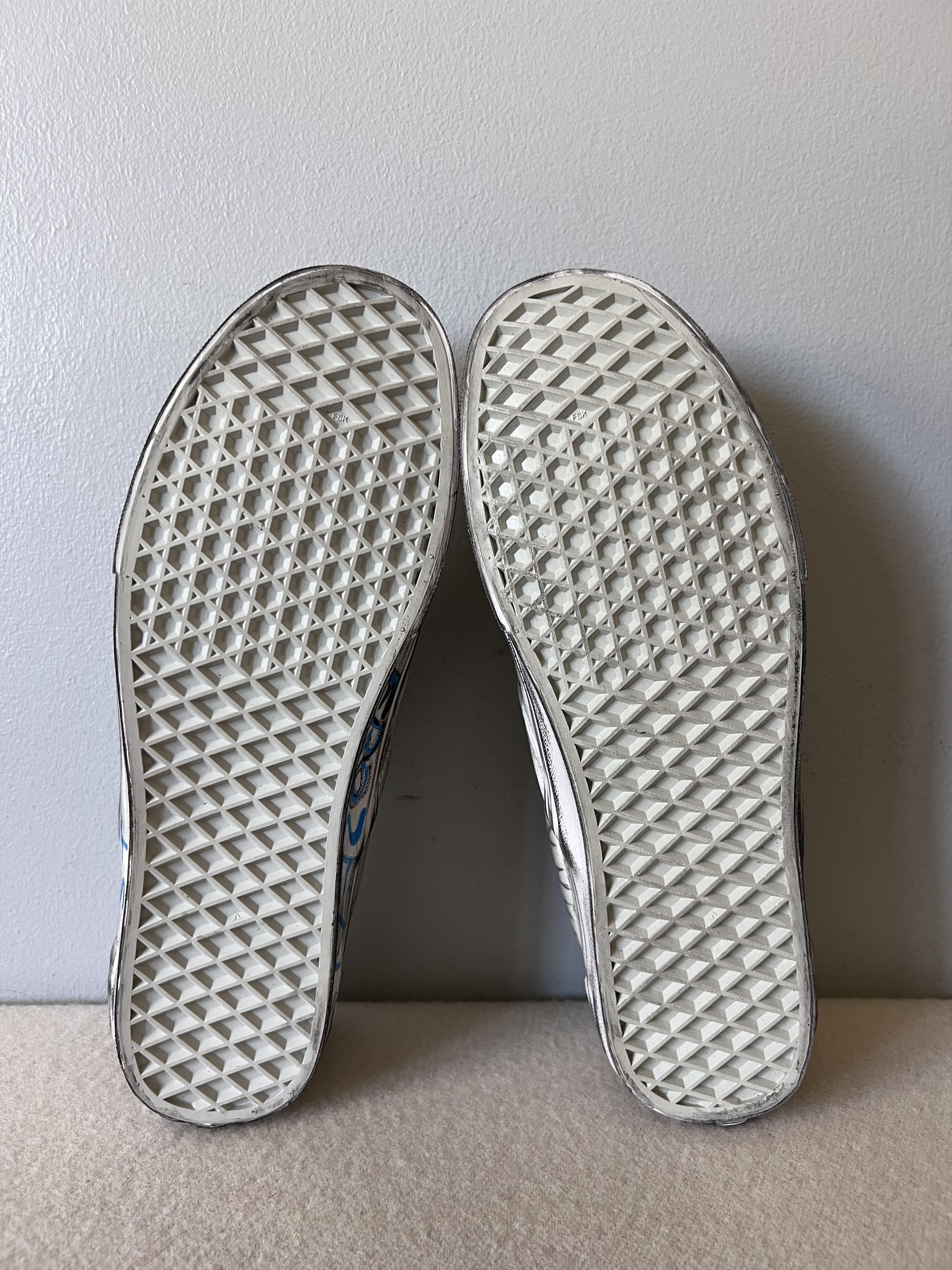 Paly Hollywood Paly Hollywood Vans Classic Slip On in White Size US 9.5 / EU 42-43 - 9 Thumbnail