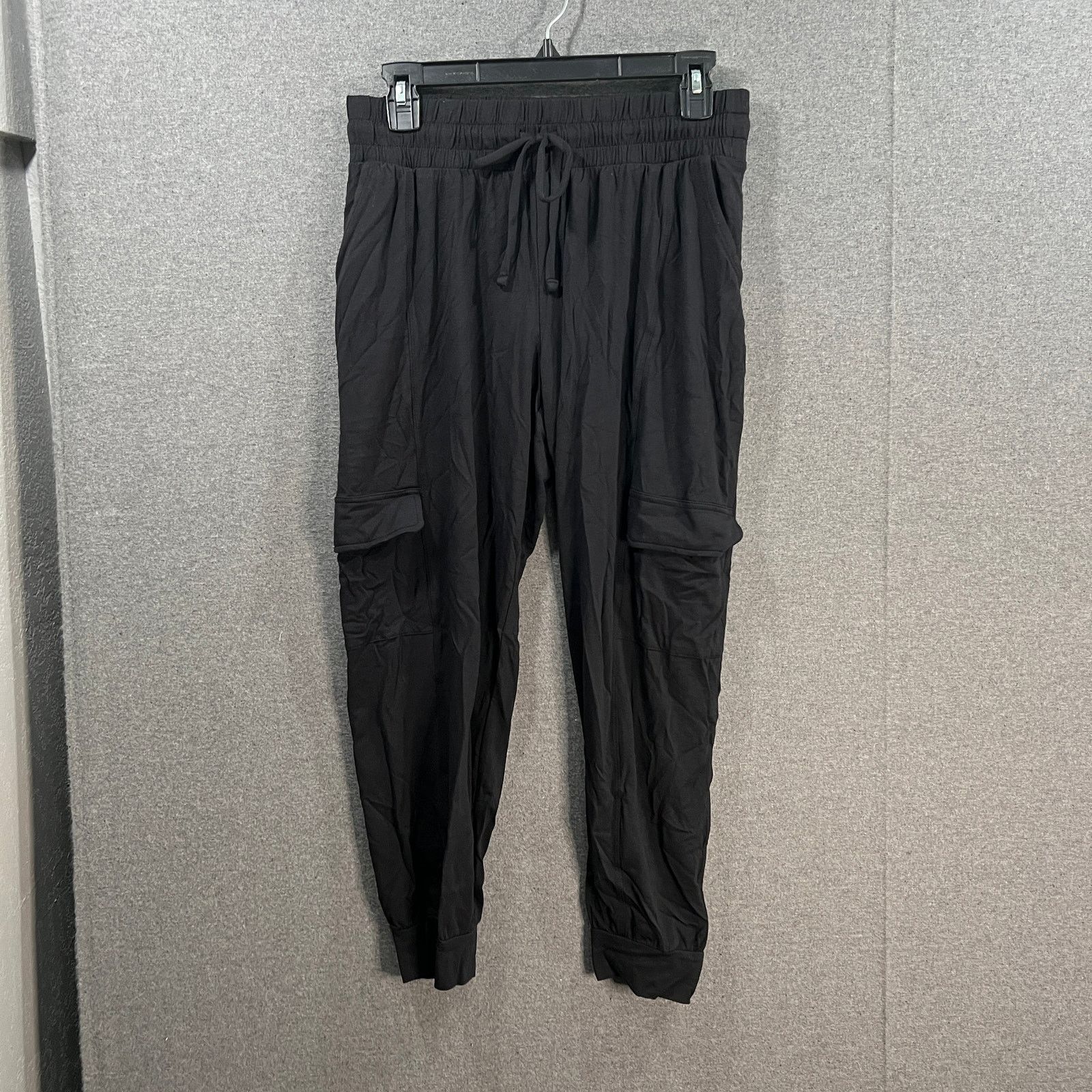 Other AnyBody Cozy Knit Cropped Cargo Jogger Jet Black, X-Small Size 26" / US 2 / IT 38 - 1 Thumbnail