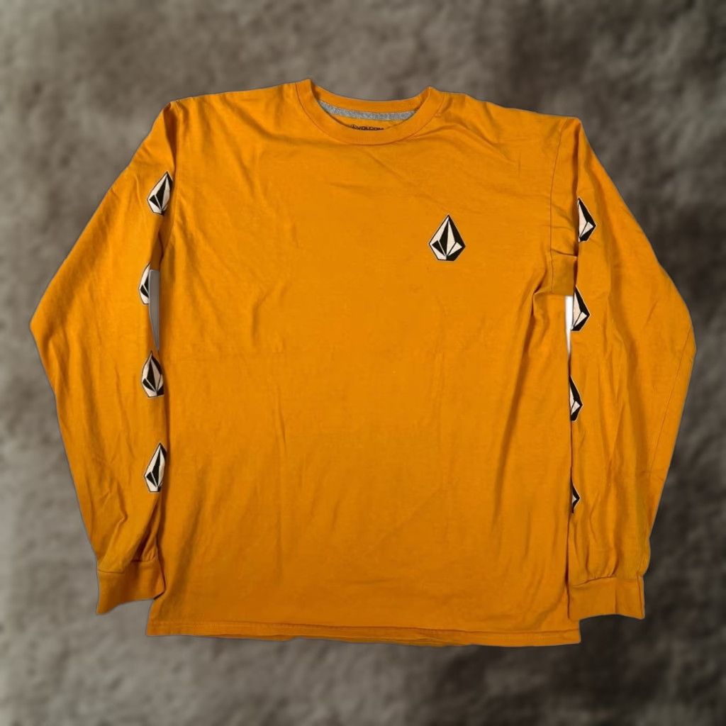 Volcom VINTAGE Volcom Long Sleeve T-Shirt L Yellow Stone Logo Skate Streetwear Y2K Size US L / EU 52-54 / 3 - 1 Thumbnail
