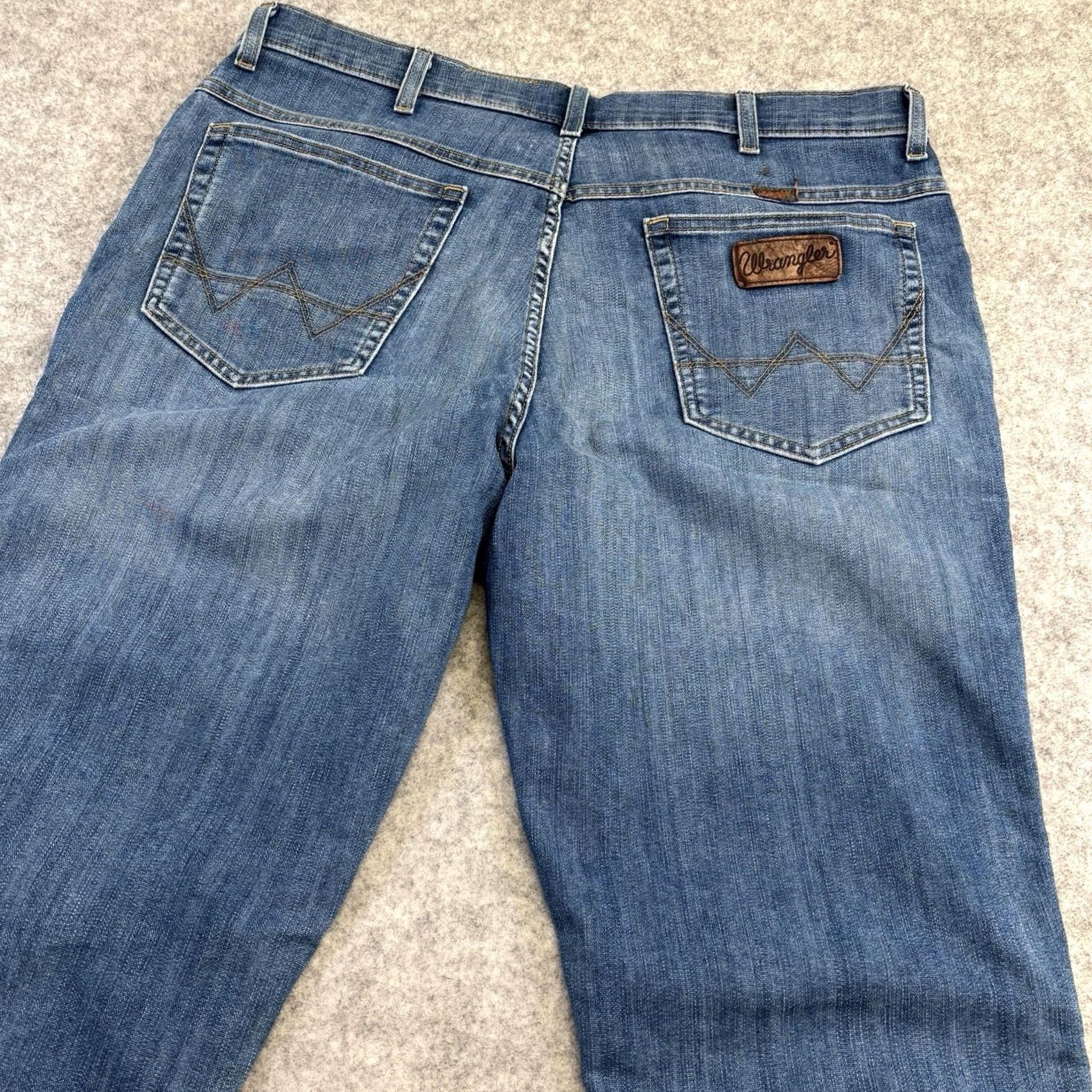 Wrangler VINTAGE Wrangler Texas Stretch jeans W38” L32” men’s blue zip fly (no) Size US 38 / EU 54 - 6 Thumbnail