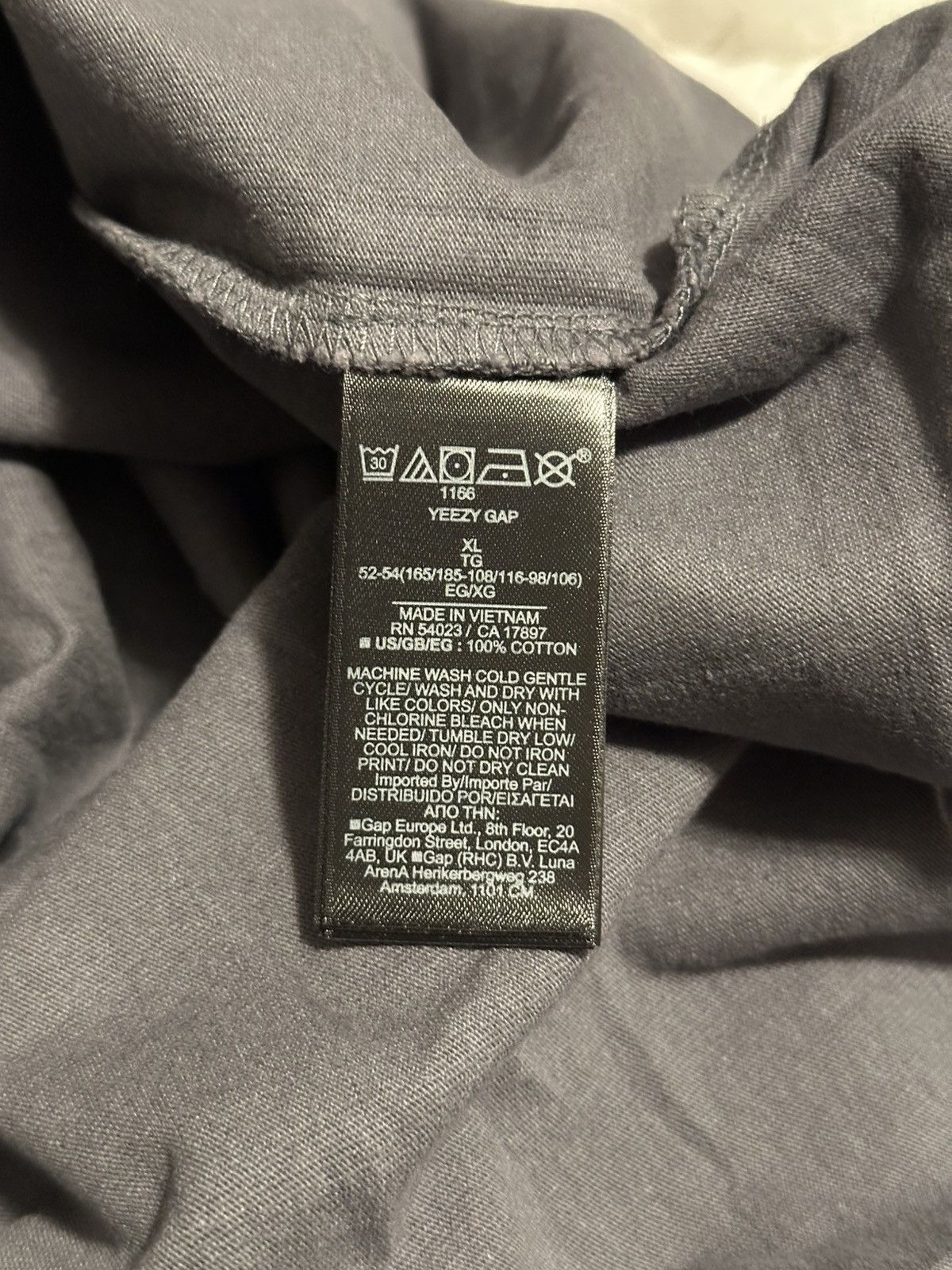 Gap × Yeezy Yeezy Gap Dark Grey Short Sleeve T-Shirt Size US XL / EU 56 / 4 - 4 Thumbnail