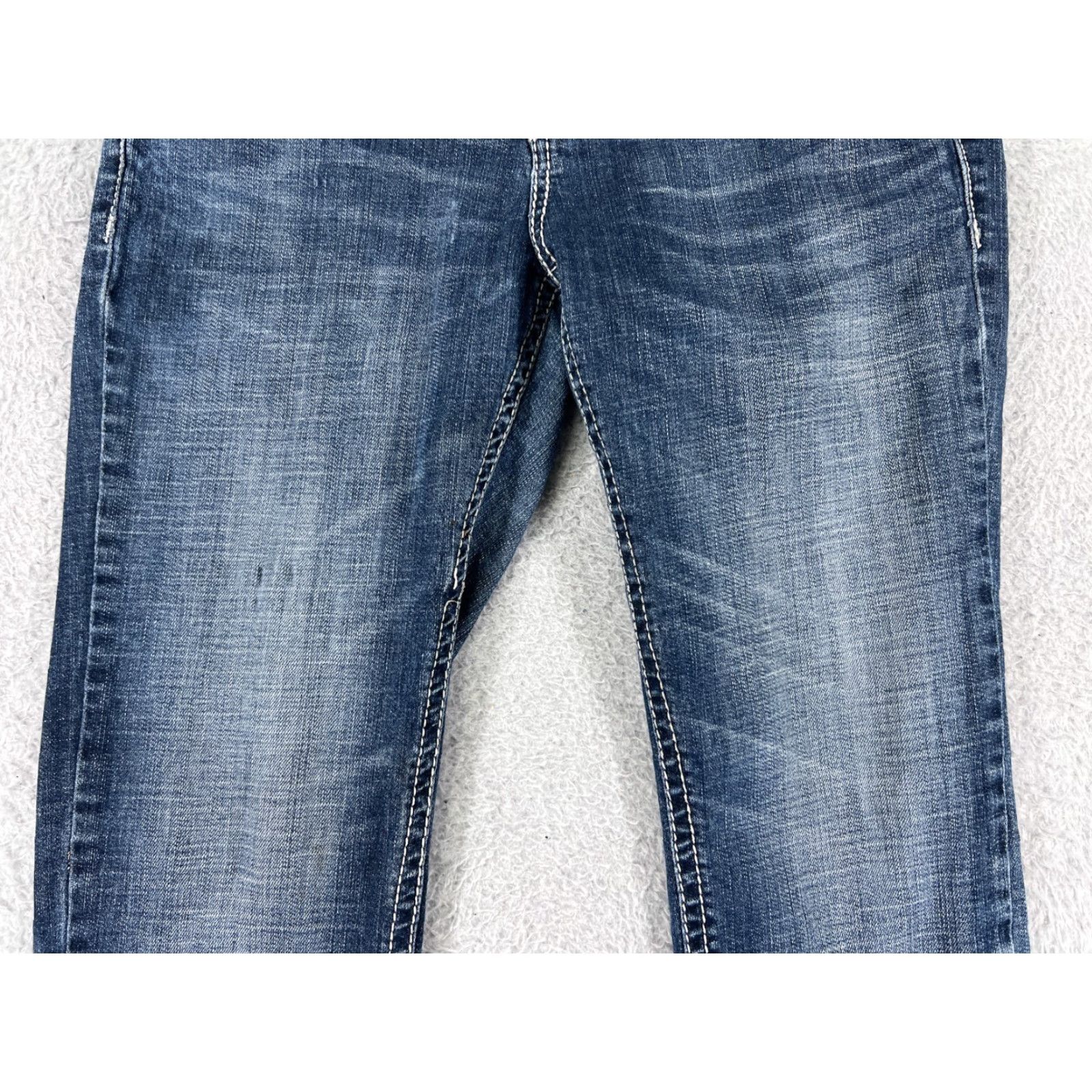 Vintage Premiere Jeans Women 7 Blue Denim Distressed Embroidered Rhinestone Studded 5-Pocket Straight Slim Jeans Fall Spring Summer Womens Size 28" / US 6 / IT 42 - 7 Thumbnail