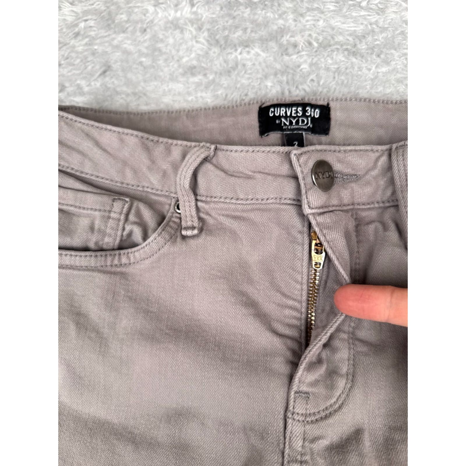 NYDJ NYDJ Jeans Womens 2 Gray Denim Straight Split Hem Curves 360 Cotton Mid 26x28 Shirt Women Adult Slim Fit 5-Pocket Streetwear Western 90s Mens Girls Size 26" / US 2 / IT 38 - 5 Thumbnail