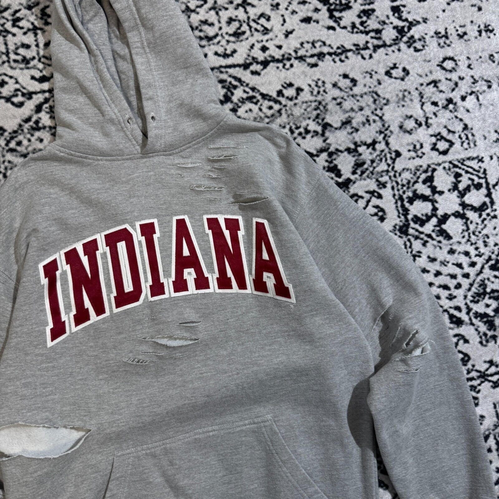 Vintage Gray Cotton Hoodie Size L Indiana Spellout Ripped Gosha YZY Size US L / EU 52-54 / 3 - 4 Thumbnail