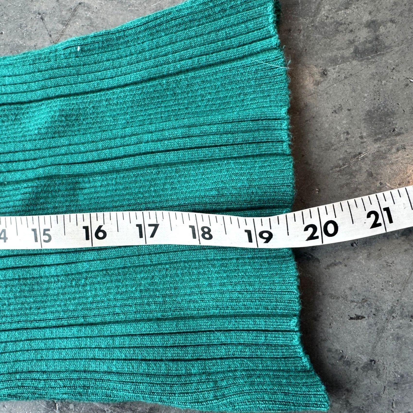Vintage VINTAGE Green Y2K Ribbed Knit Longsleeve Blouse Women's Small Top Shirt Size S / US 4 / IT 40 - 6 Thumbnail