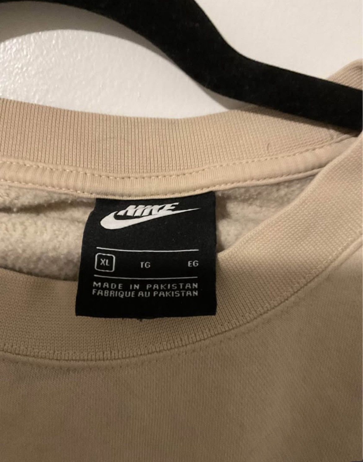 Nike Cropped Nike crewneck Size XL / US 12-14 / IT 48-50 - 2 Thumbnail