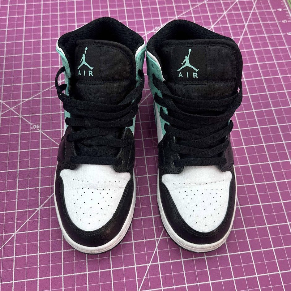 Jordan Brand Air Jordan 1 Mid GS 5.5Y Tropical Twist Igloo Mint White Size US 5.5 / EU 38 - 3 Thumbnail