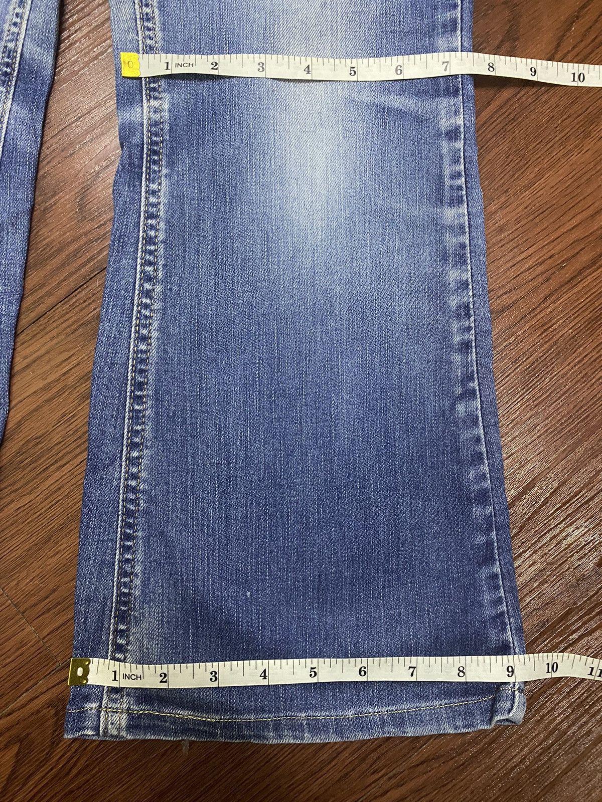 Japanese Brand Vintage C17 Gold Button Blue Faded Wash Flare Jeans Size US 27 - 15 Thumbnail