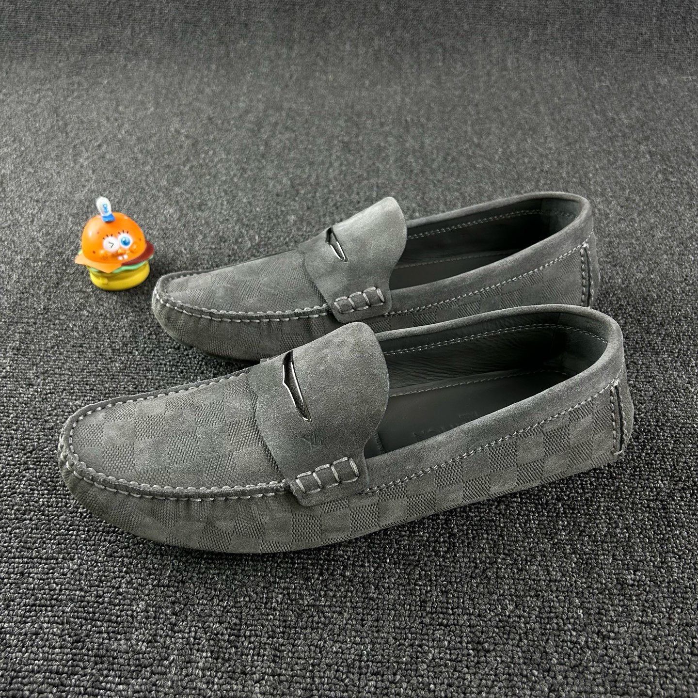 Louis Vuitton Louis Vuitton Gray Loafers Size US 10 / EU 43 - 1 Thumbnail