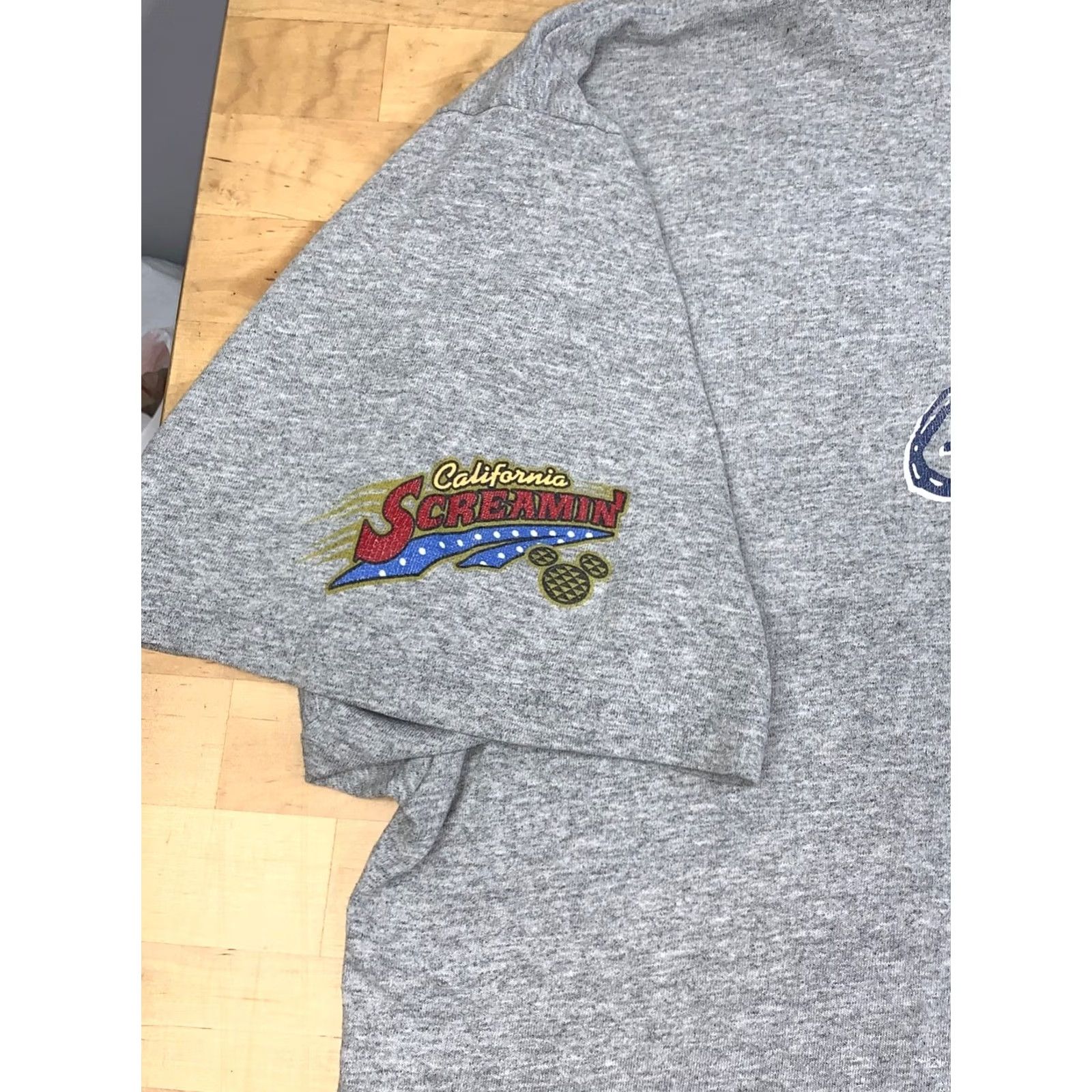 Disney Vintage Disnet Get a Grip Shirt Men 2XL Gray California Screamin' 13404 Size US XXL / EU 58 / 5 - 4 Thumbnail