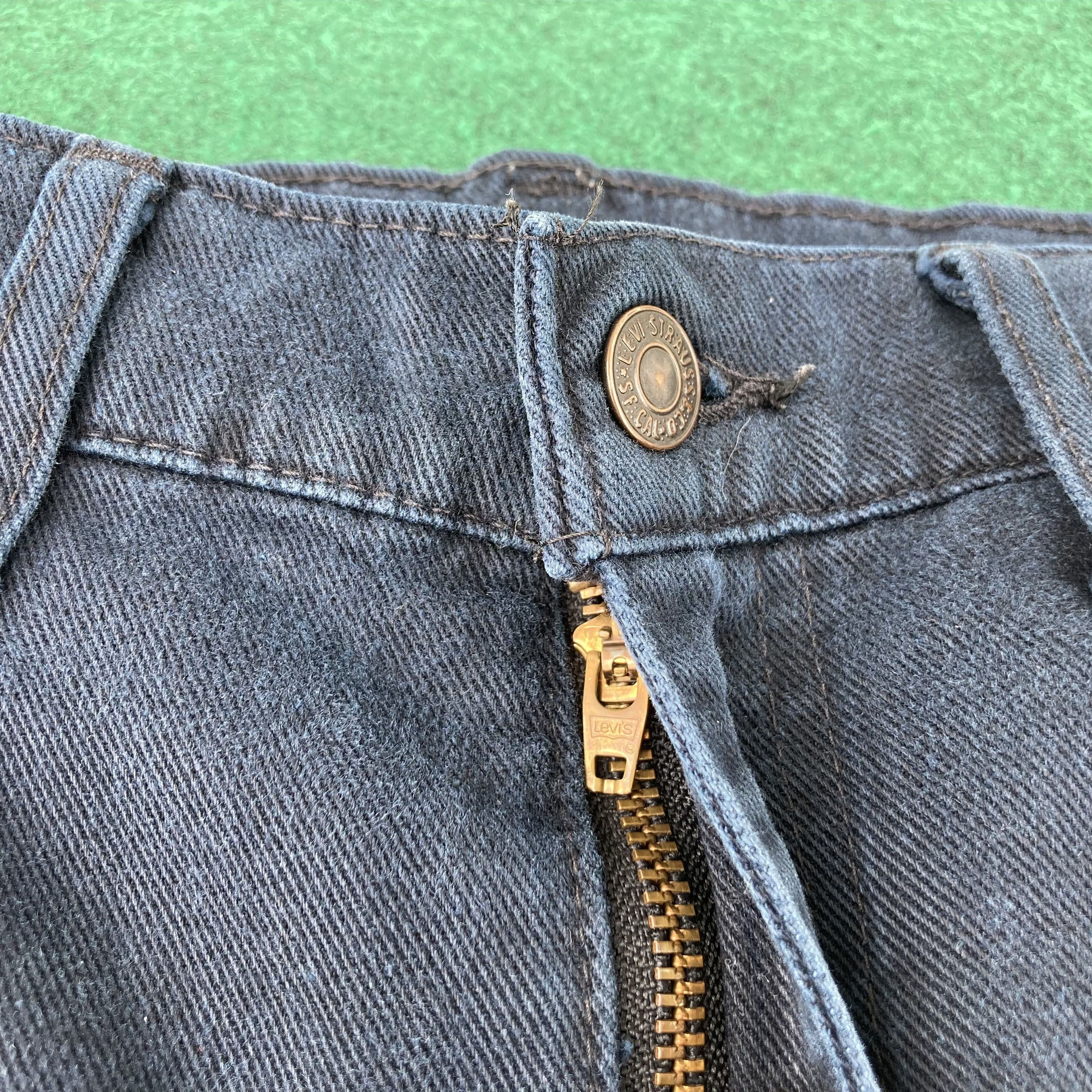 Levi's × Vintage Vtg Levis 517 Ripped Distressed Denim Bootcut Flared Jeans Size US 32 / EU 48 - 4 Thumbnail