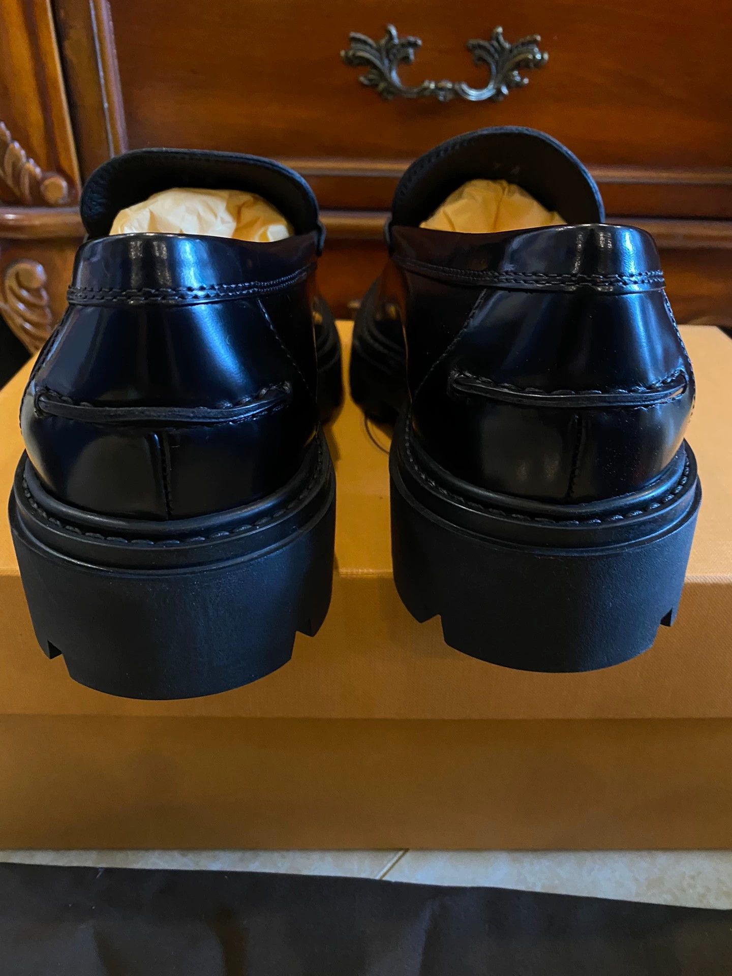 Tod's TOD'S Gommino Slip-On Loafer (New, Size 7/8) Size US 7 / EU 40 - 4 Thumbnail