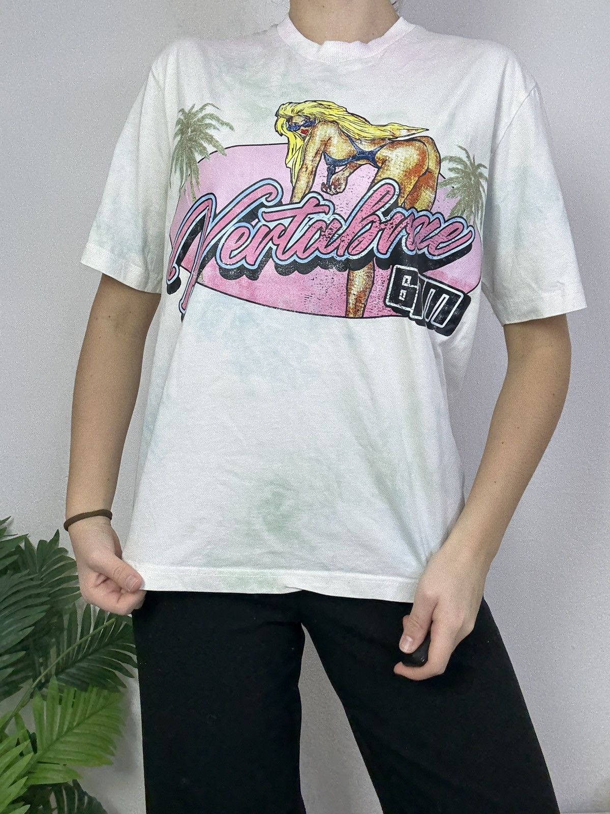 Vertabrae Vertabrae 6pm miami beach girl t-shirt Size US S / EU 44-46 / 1 - 9 Thumbnail