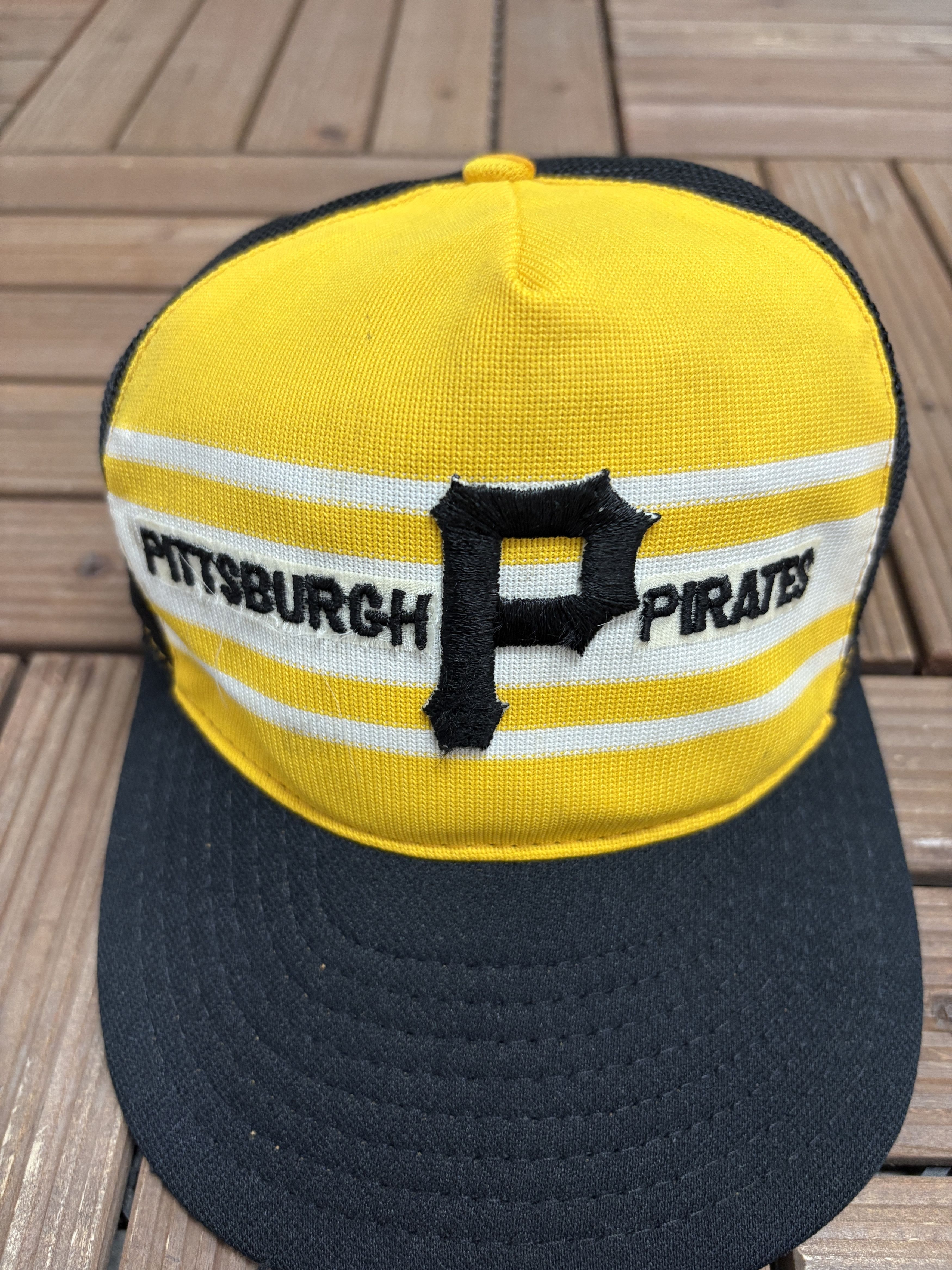 Vintage Pittsburgh Pirates Stitched Vintage Trucker Snap Back Hat Size ONE SIZE - 3 Thumbnail