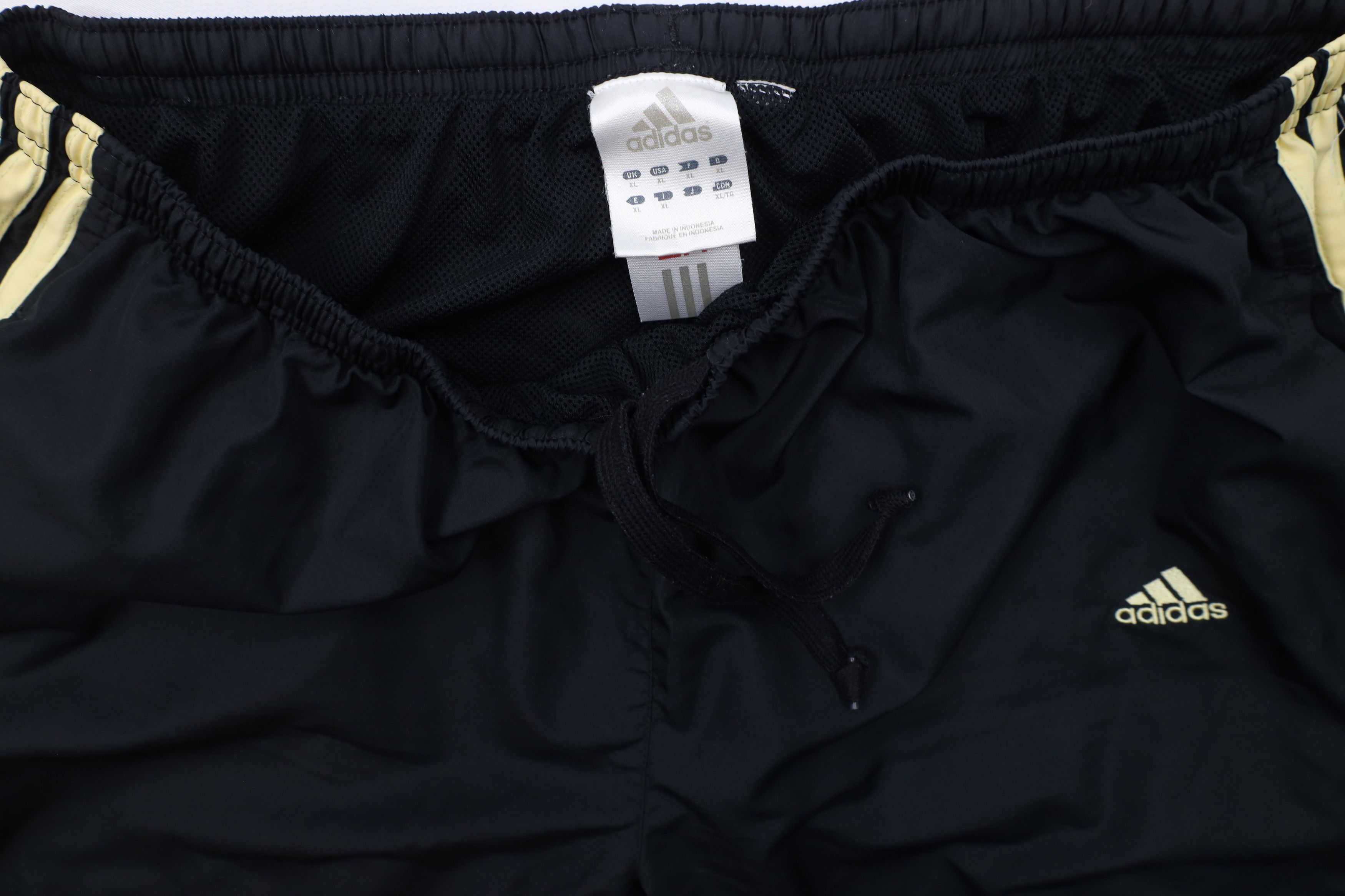 Adidas × Vintage Vintage Adidas Lined Wide Leg Windbreaker Pants Black Gold Size US 38 / EU 54 - 7 Thumbnail