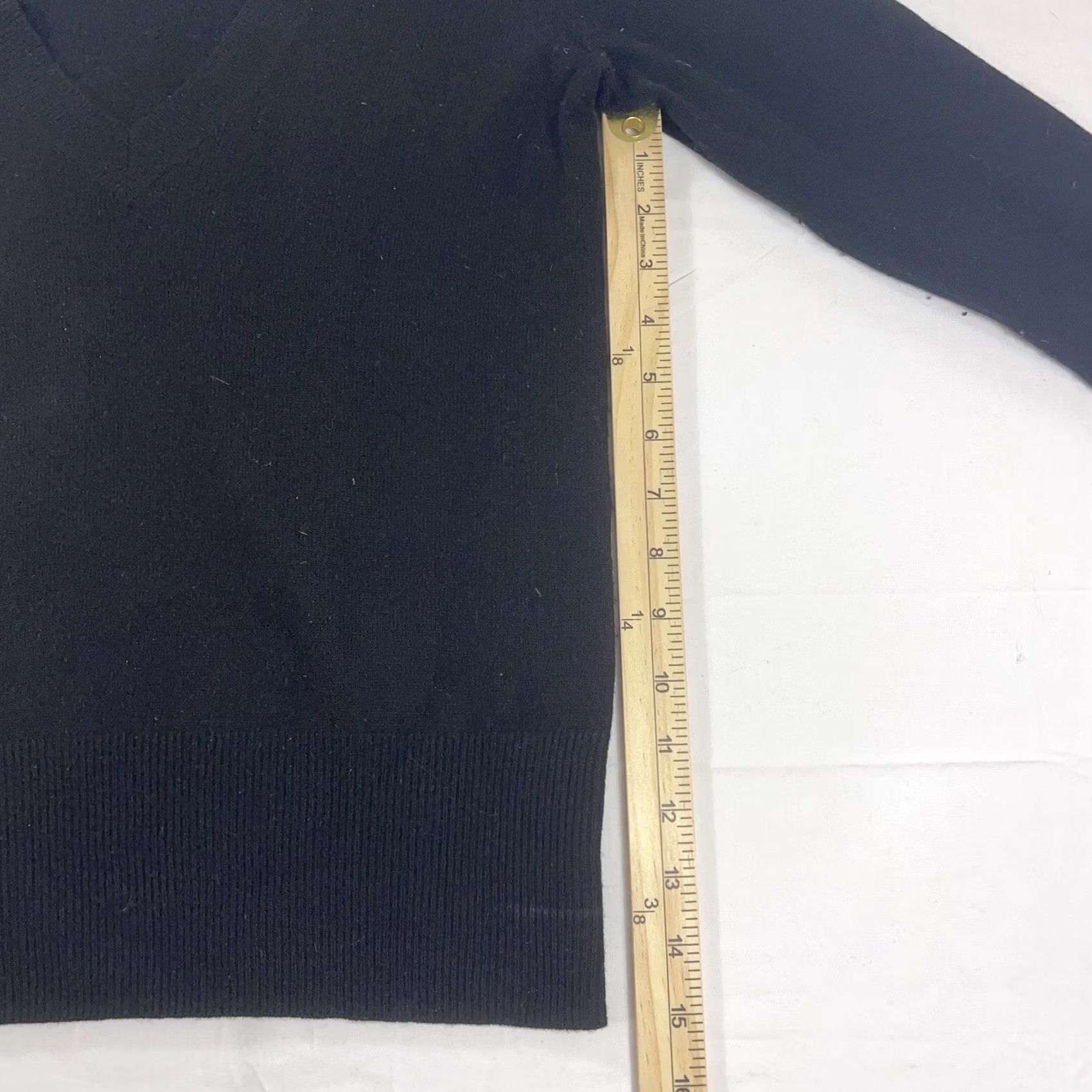 Banana Republic Banana Republic Women's S Sweater V-Neck Black 100% Cashmere Wool Blend Long Sleeve Pullover Shirt? Size S / US 4 / IT 40 - 6 Thumbnail