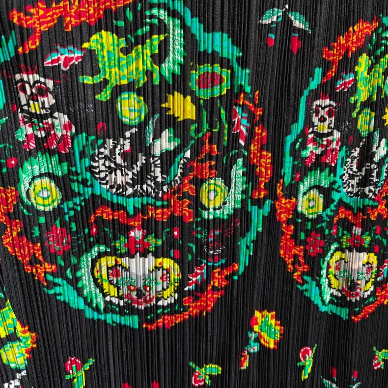 Issey Miyake Issey Miyake Black lion dance top Size L / US 10 / IT 46 - 2 Thumbnail