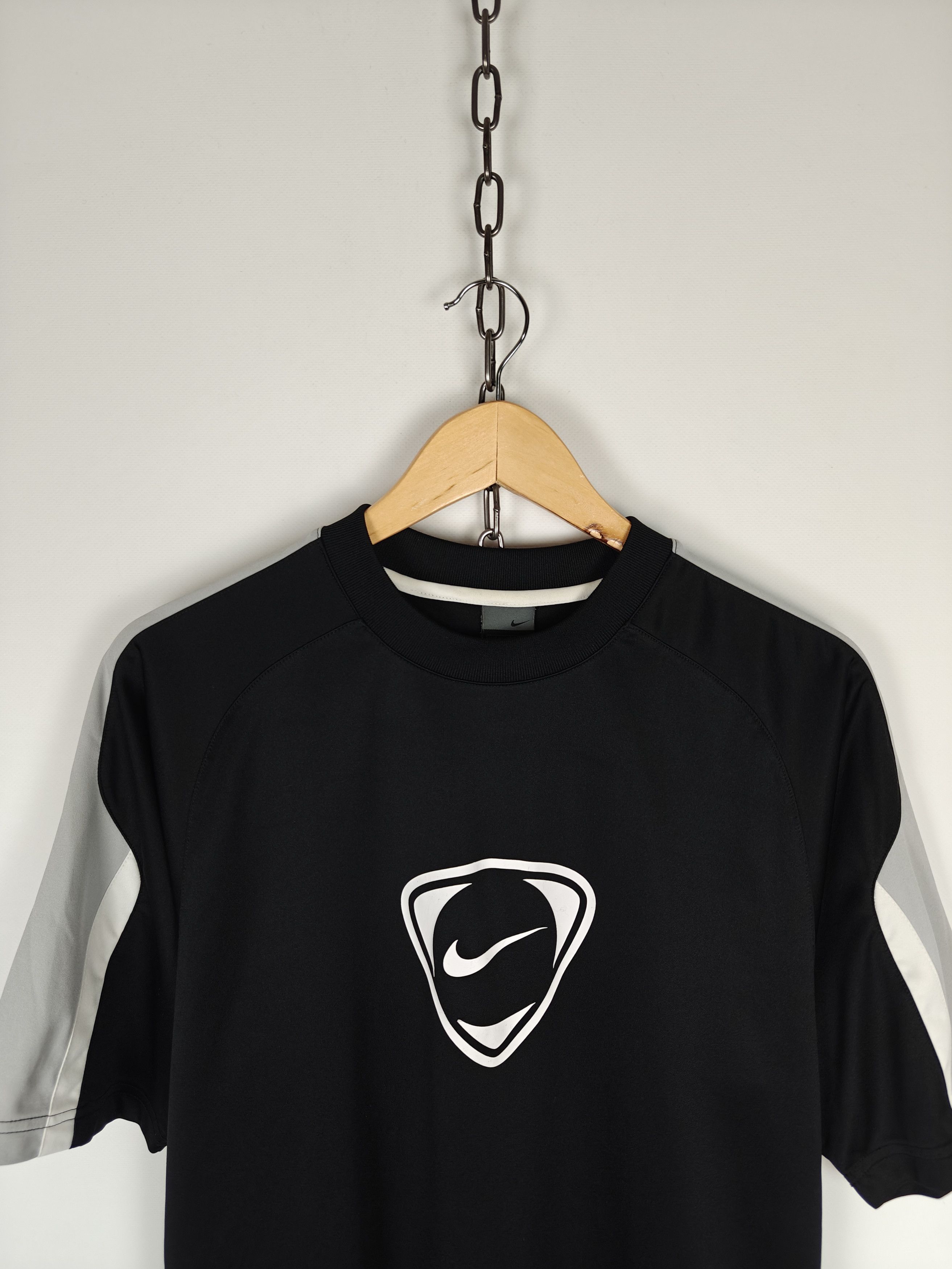 Nike Nike VTG T-Shirt Center Swoosh Logo Black size S Size US S / EU 44-46 / 1 - 2 Thumbnail