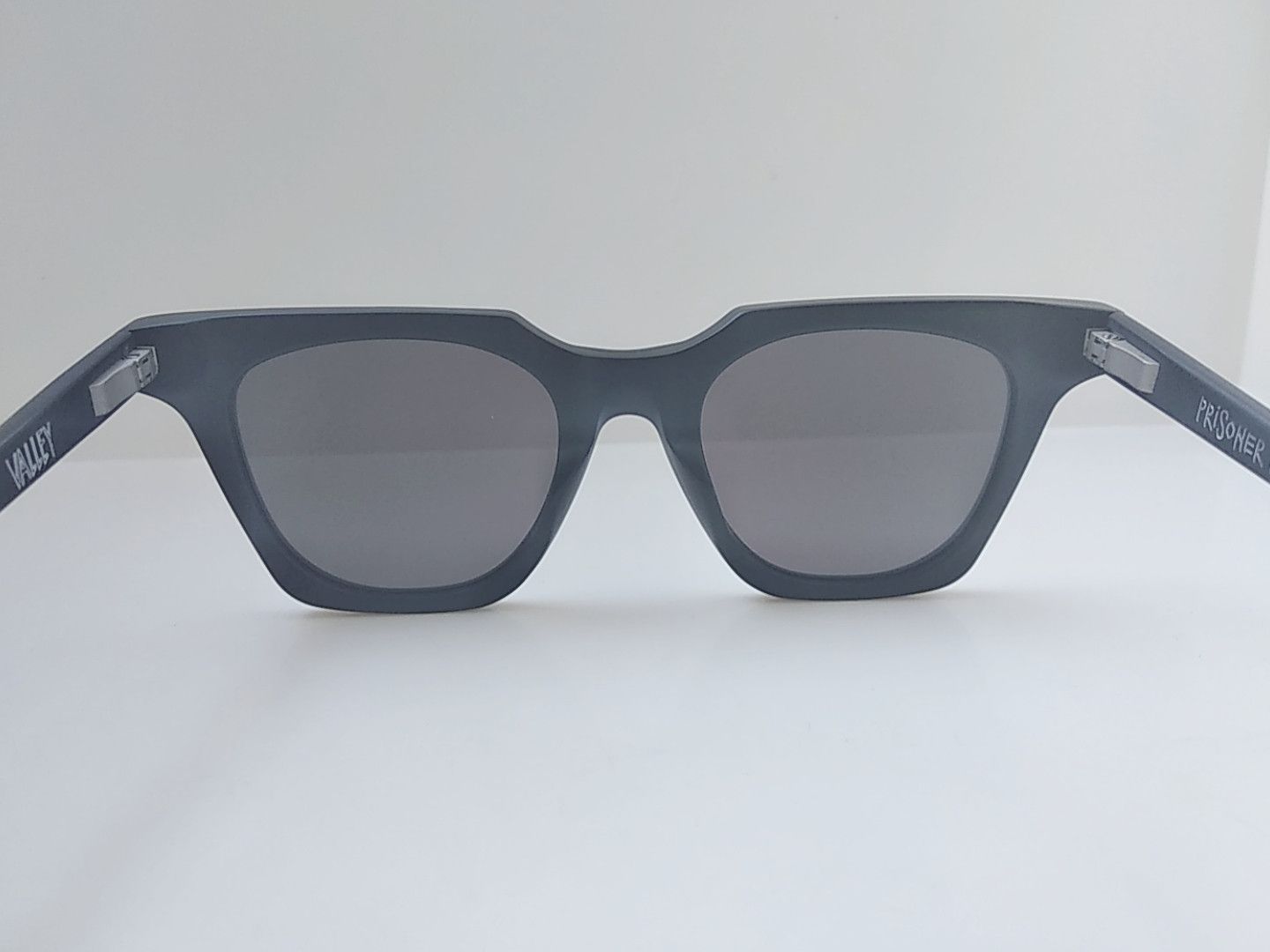 Valley Eyewear Handmade Valley Leeches Black Acetate Sunglasses Size ONE SIZE - 5 Thumbnail