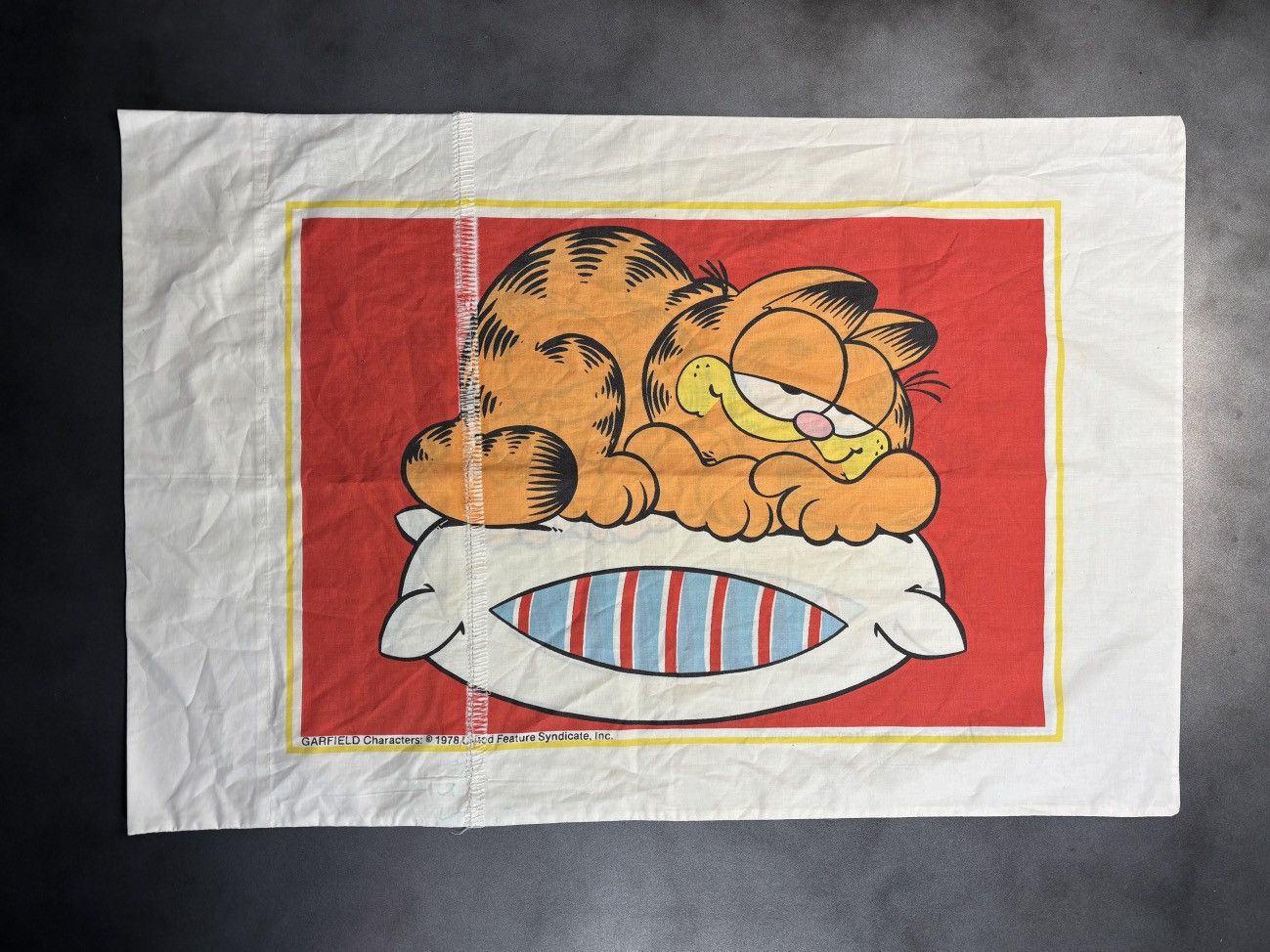 Vintage 1970s Garfield Pillow Case Vintage Bedding Bed Sheet Linens Size ONE SIZE - 12 Thumbnail