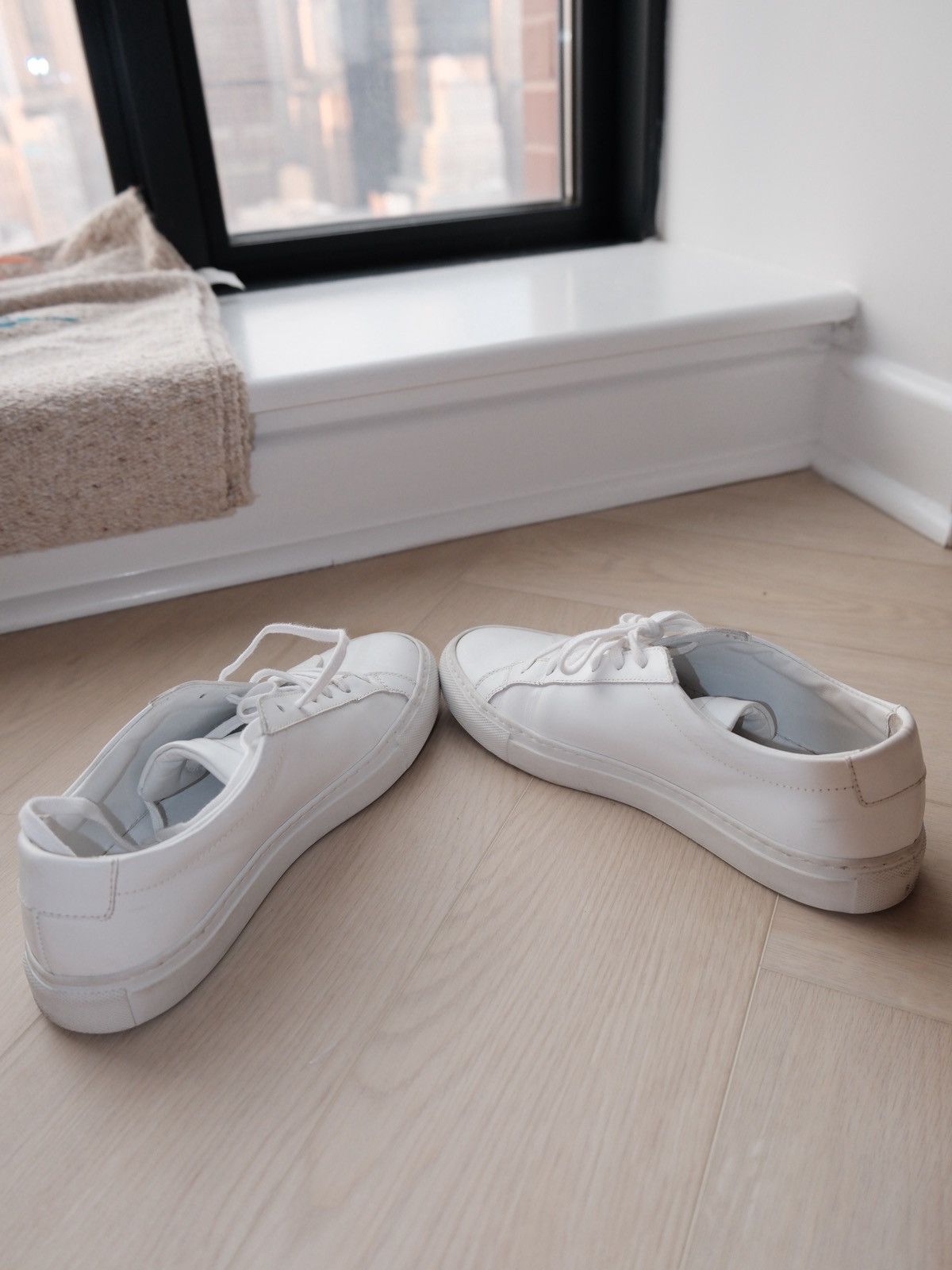 Common Projects Common Projects Leather Sneakers Size US 7 / IT 37 - 6 Thumbnail