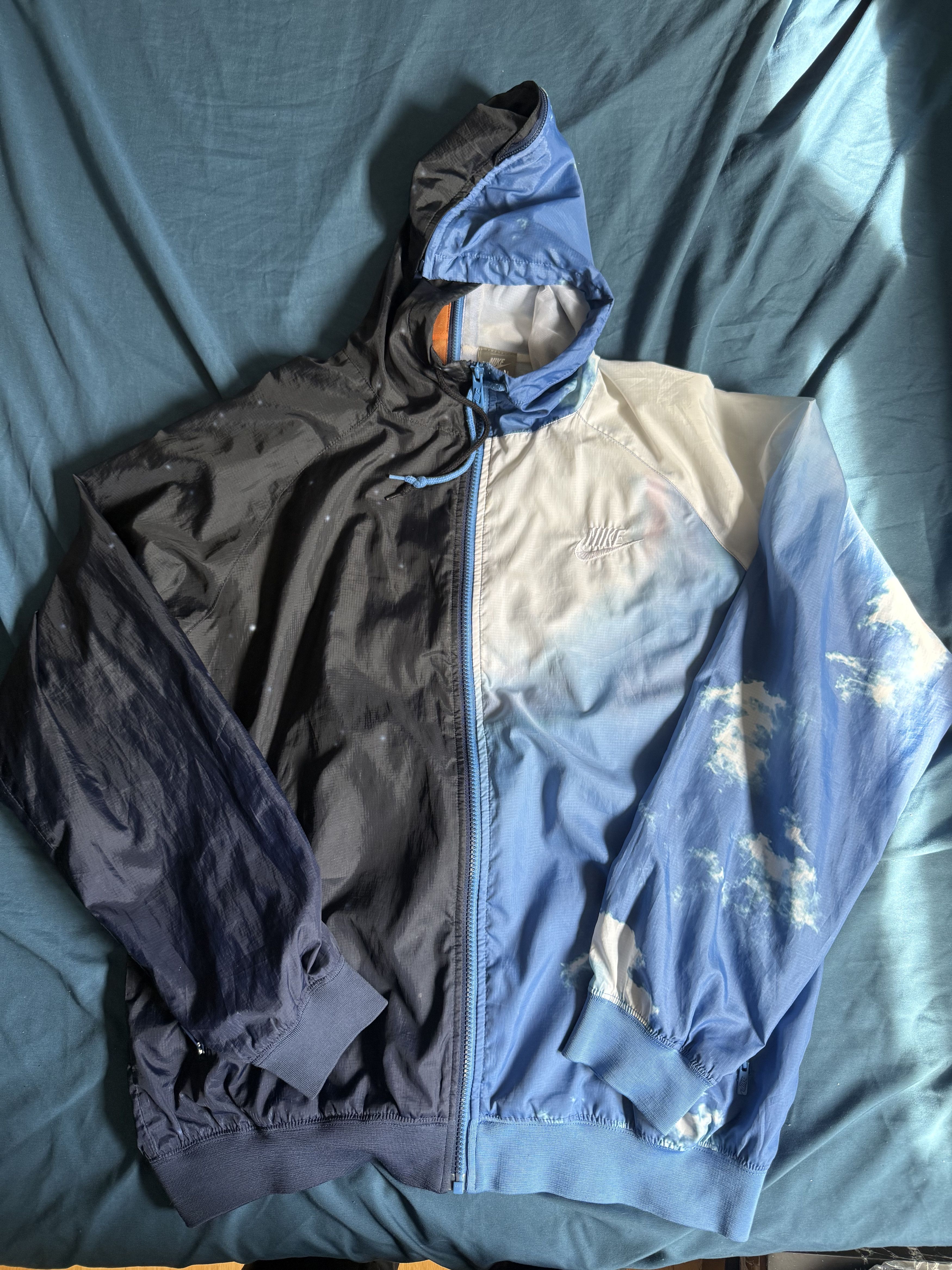 Nike Nike Split Hoodie Windrunner size LARGE "NIGHT & DAY" Size US L / EU 52-54 / 3 - 1 Thumbnail