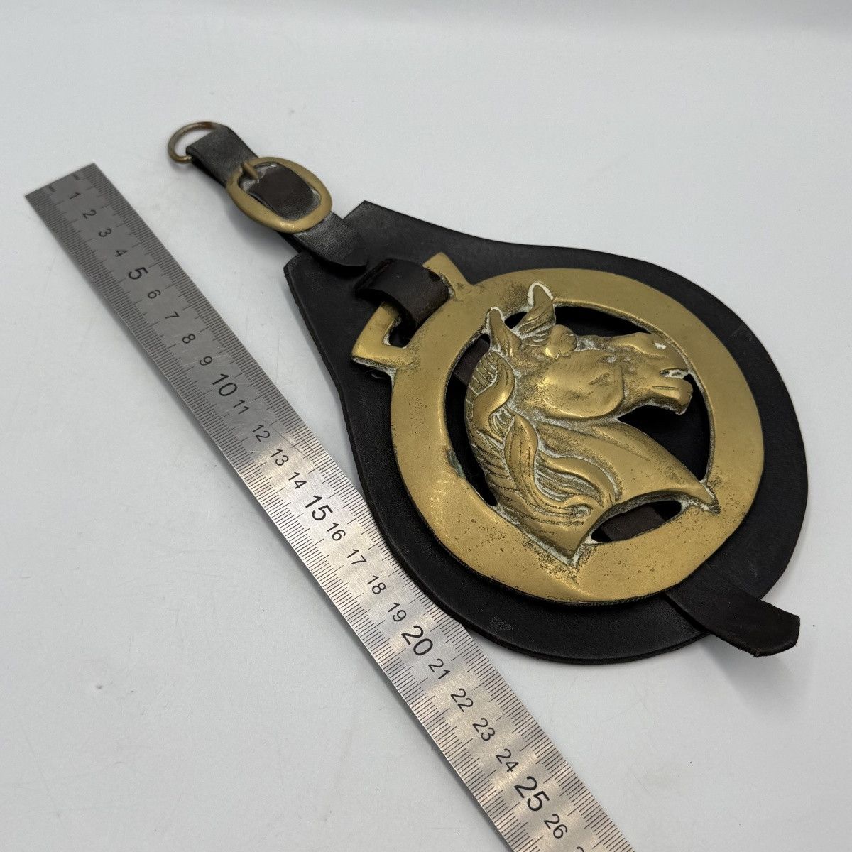 Vintage Vintage Horse Brass Medallion Leather Martingale Horse Head Size ONE SIZE - 5 Thumbnail