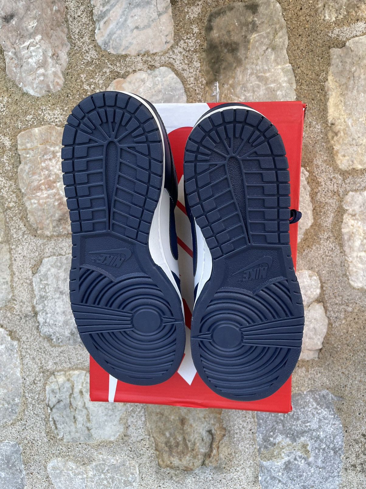 Nike Dunk low retro blue navy Size US 11 / EU 44 - 4 Thumbnail