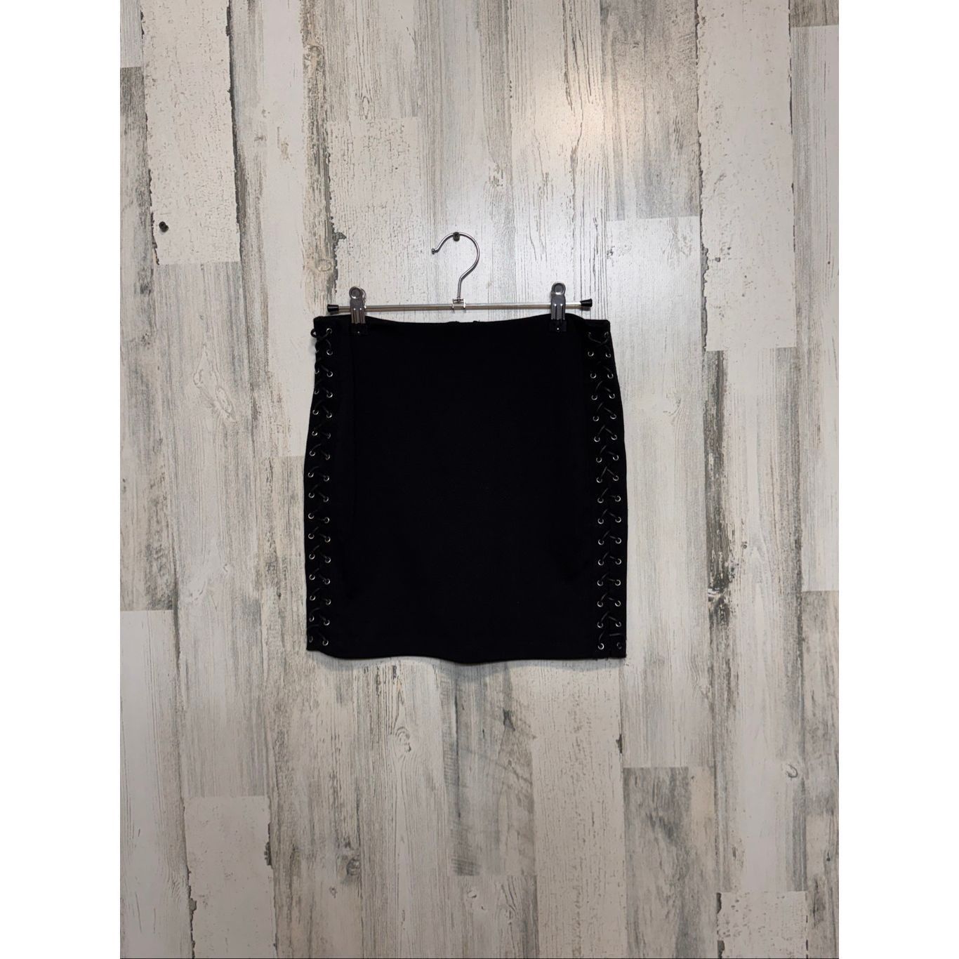Forever 21 Forever 21 Black Lace-Up Mini Skirt | Side Corset Detail Bodycon Skirt Size Medium Size 28" / US 6 / IT 42 - 1 Thumbnail