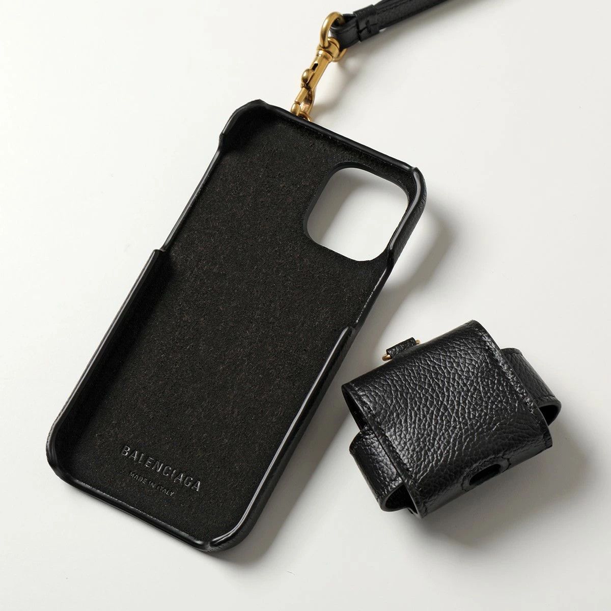 Balenciaga o1srvl11e0225 Size: OS / Cash Phone and Earpods Holder Size ONE SIZE - 3 Thumbnail