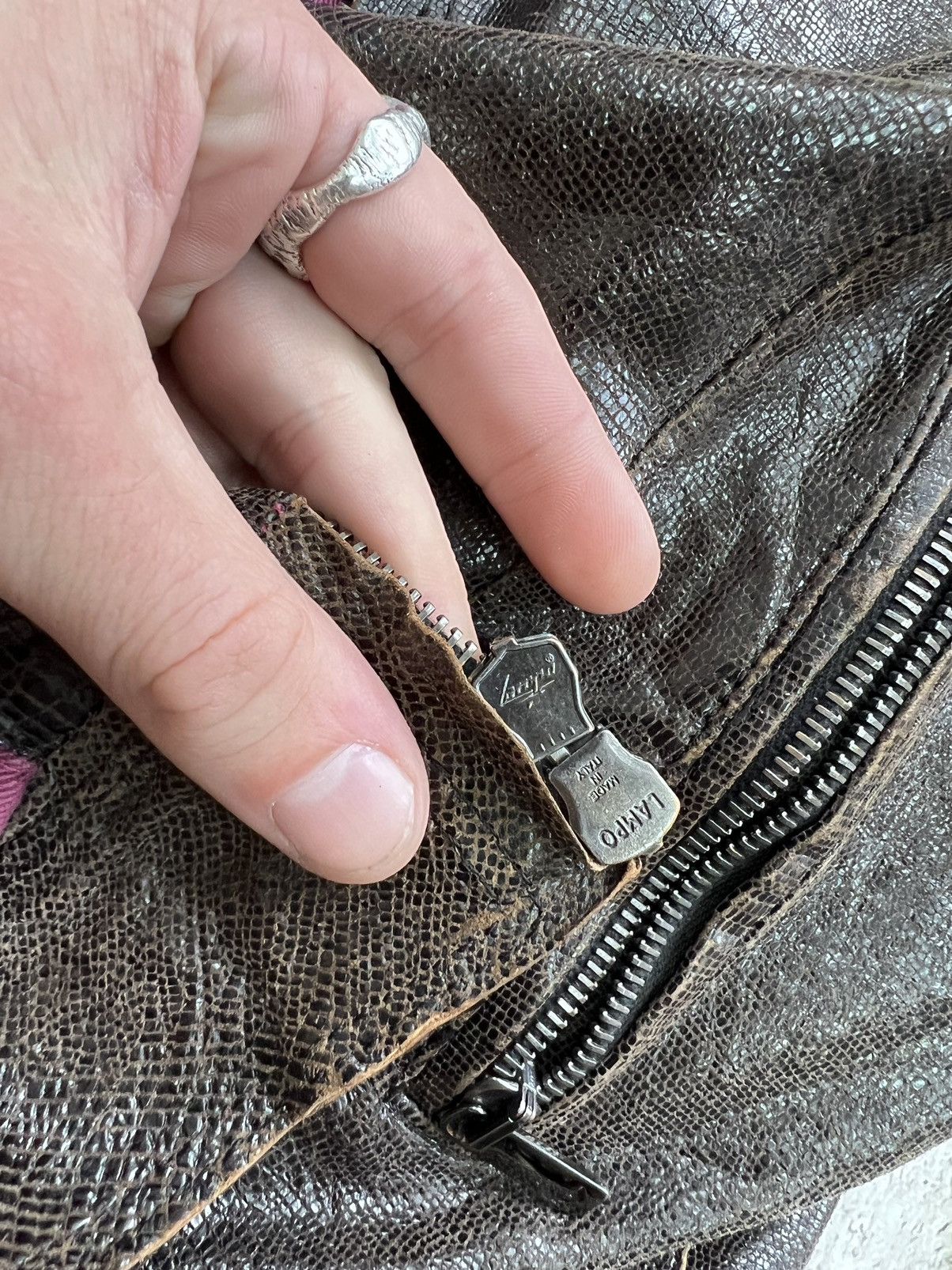 Emporio Armani × Giorgio Armani Vintage GIORGIO ARMANI BROWN LEATHER RACING IGUANA JACKET Size US M / EU 48-50 / 2 - 10 Thumbnail