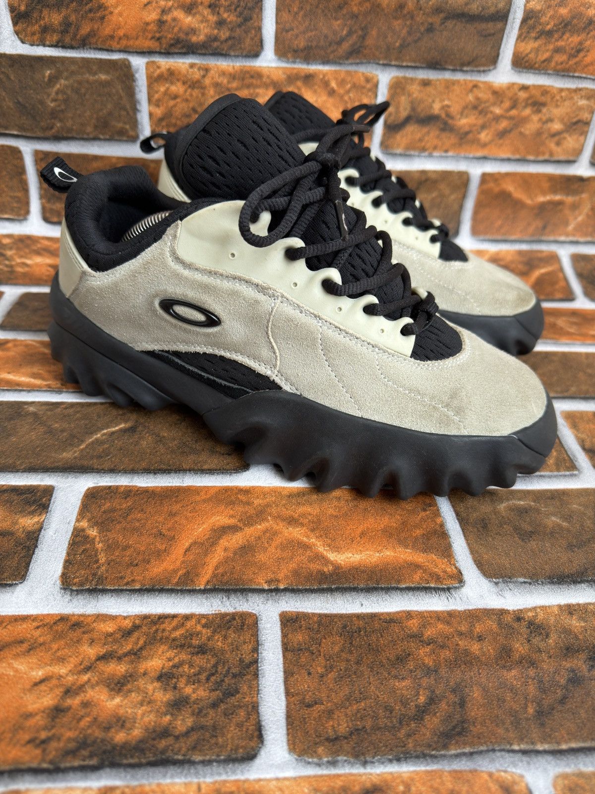 Brain Dead × Oakley Ivory chop saw sneakers Size US 8 / EU 41 - 2 Thumbnail